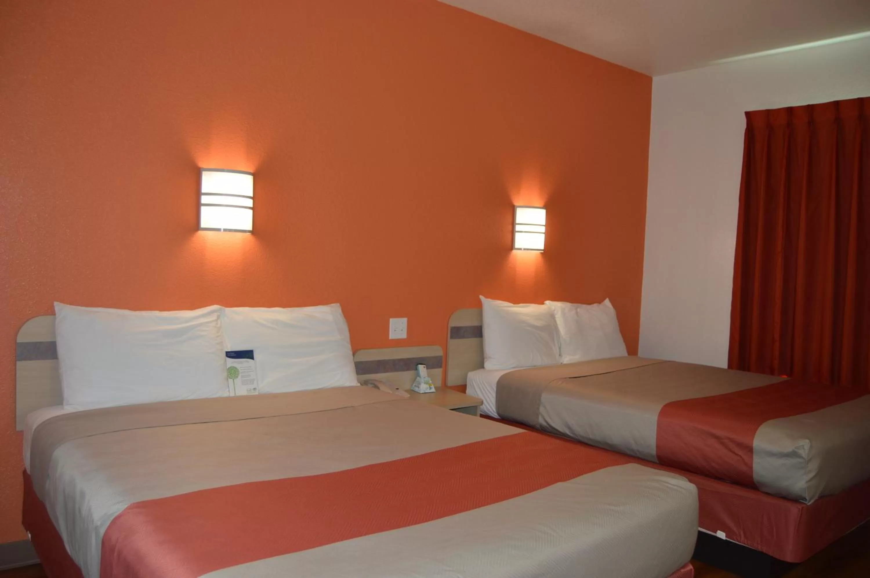 Bed in Motel 6-El Reno, OK