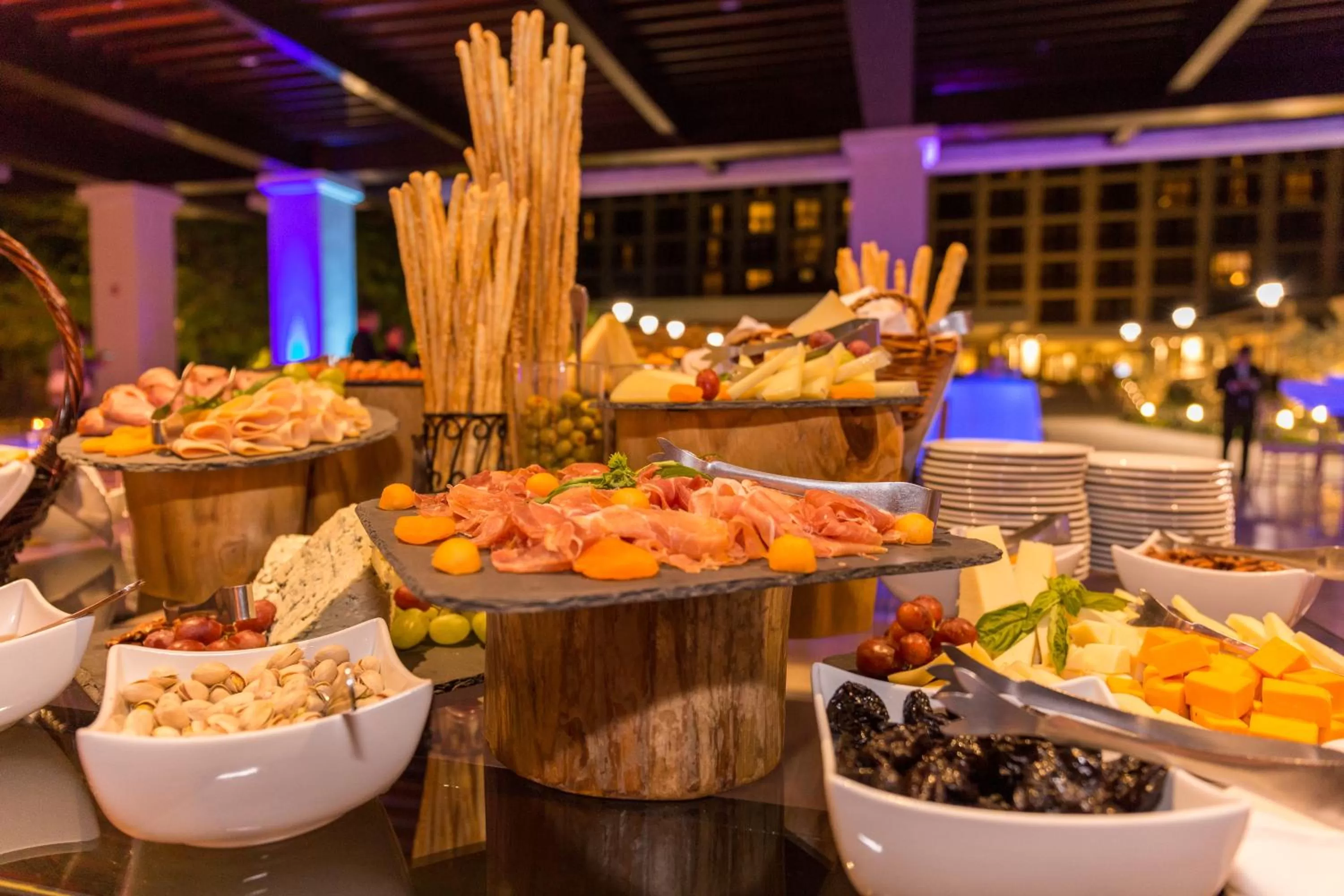 Food and drinks in Plaza Hotel and Suites