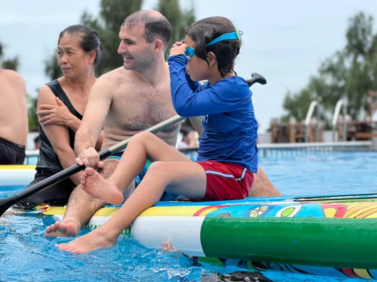People, Swimming Pool in RUBEACH HOTEL & REROST