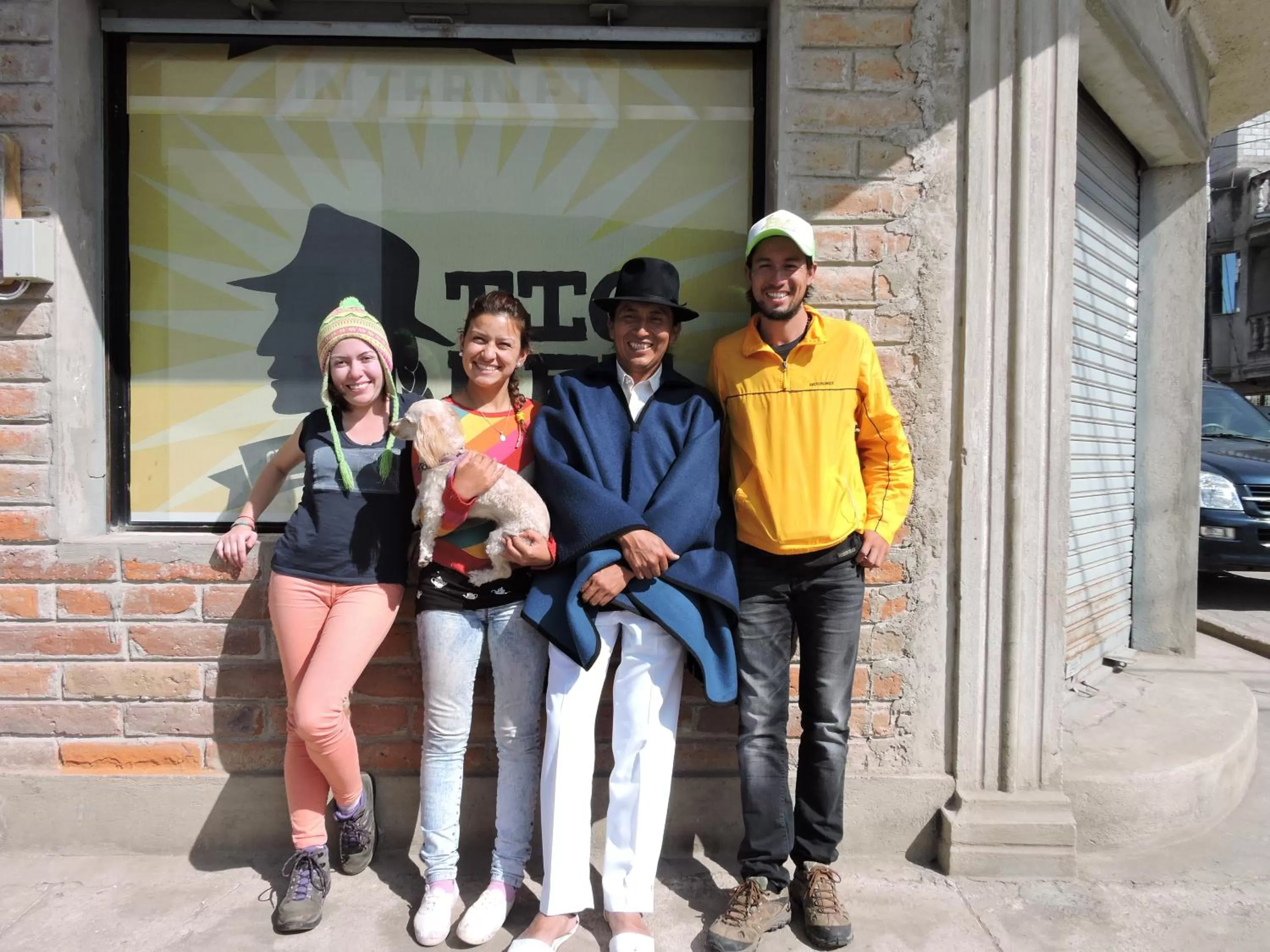 group of guests in El Tio Hostal