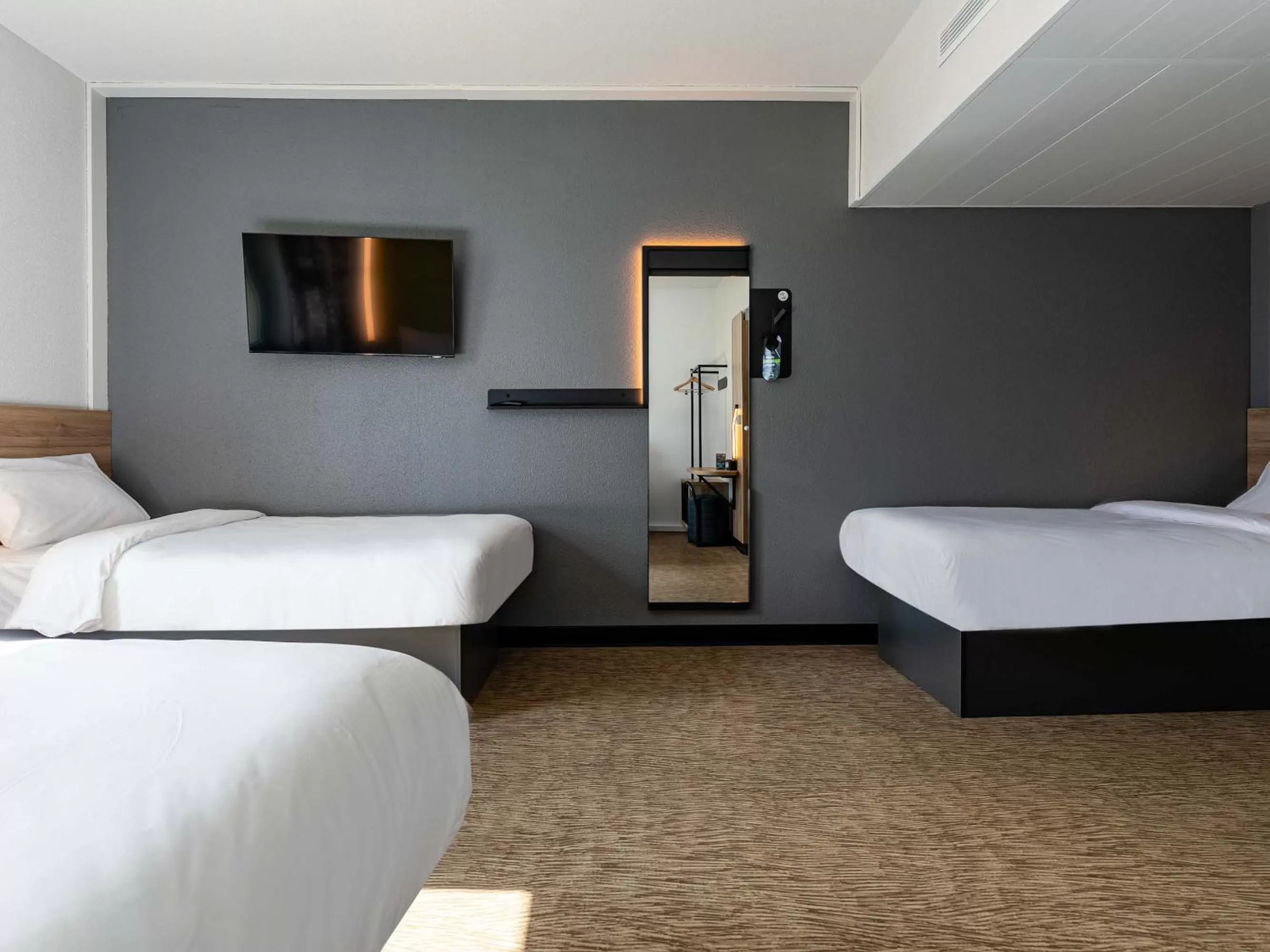 Bedroom, Bed in B&B HOTEL Sélestat Centre-Alsace