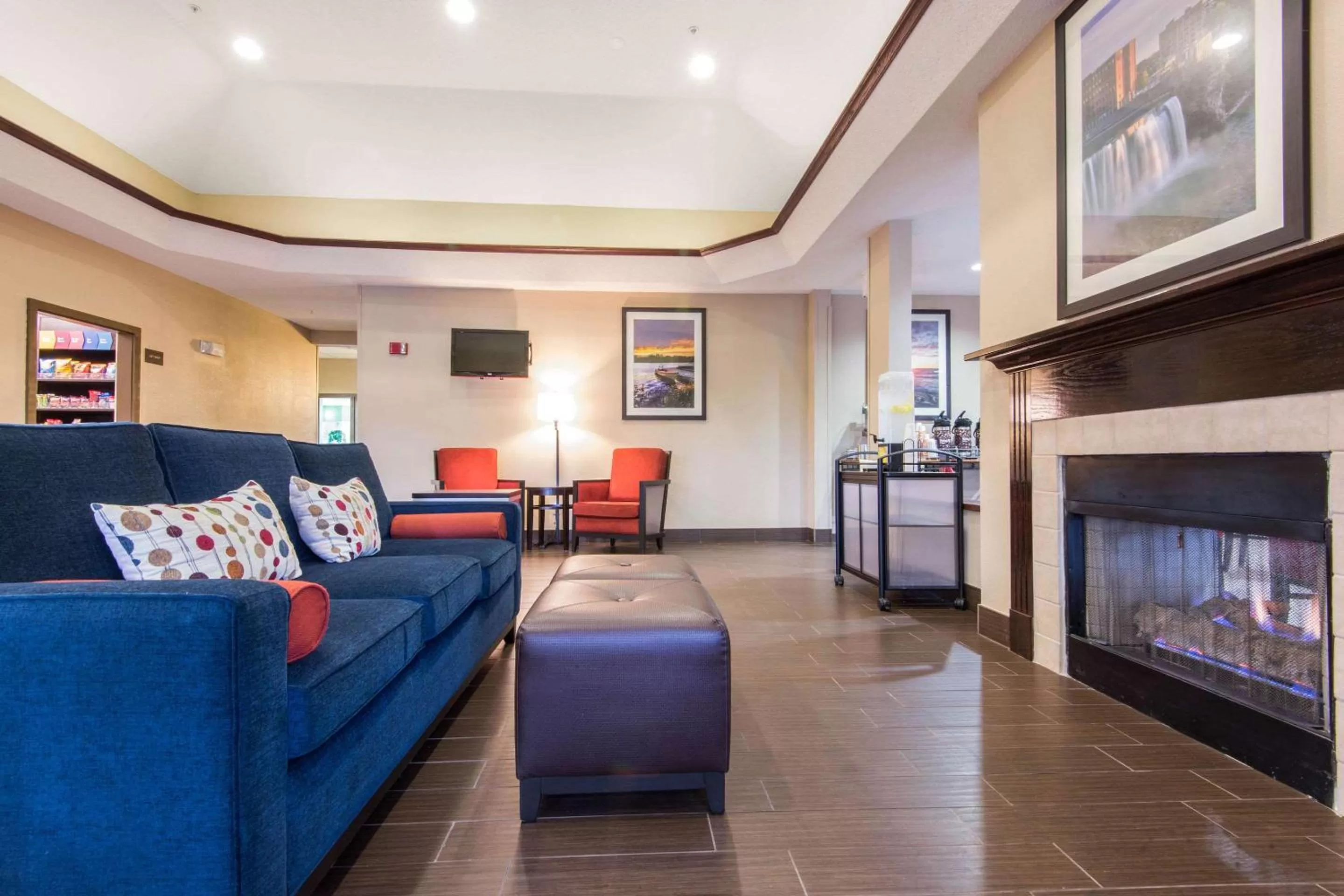 Lobby or reception in Comfort Suites Rochester Henrietta University Area