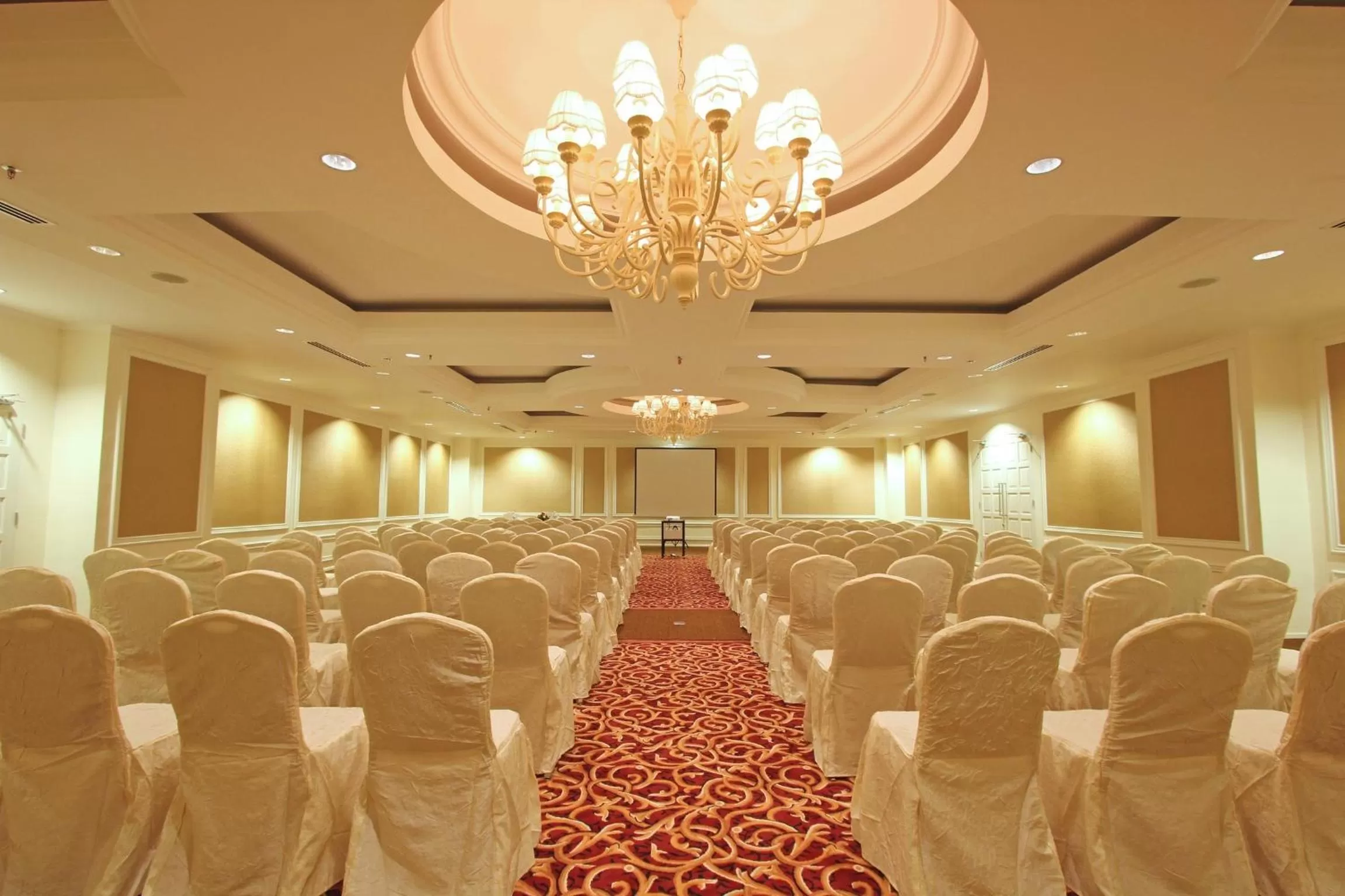 Banquet/Function facilities in Harmoni One Convention Hotel and Service Apartments