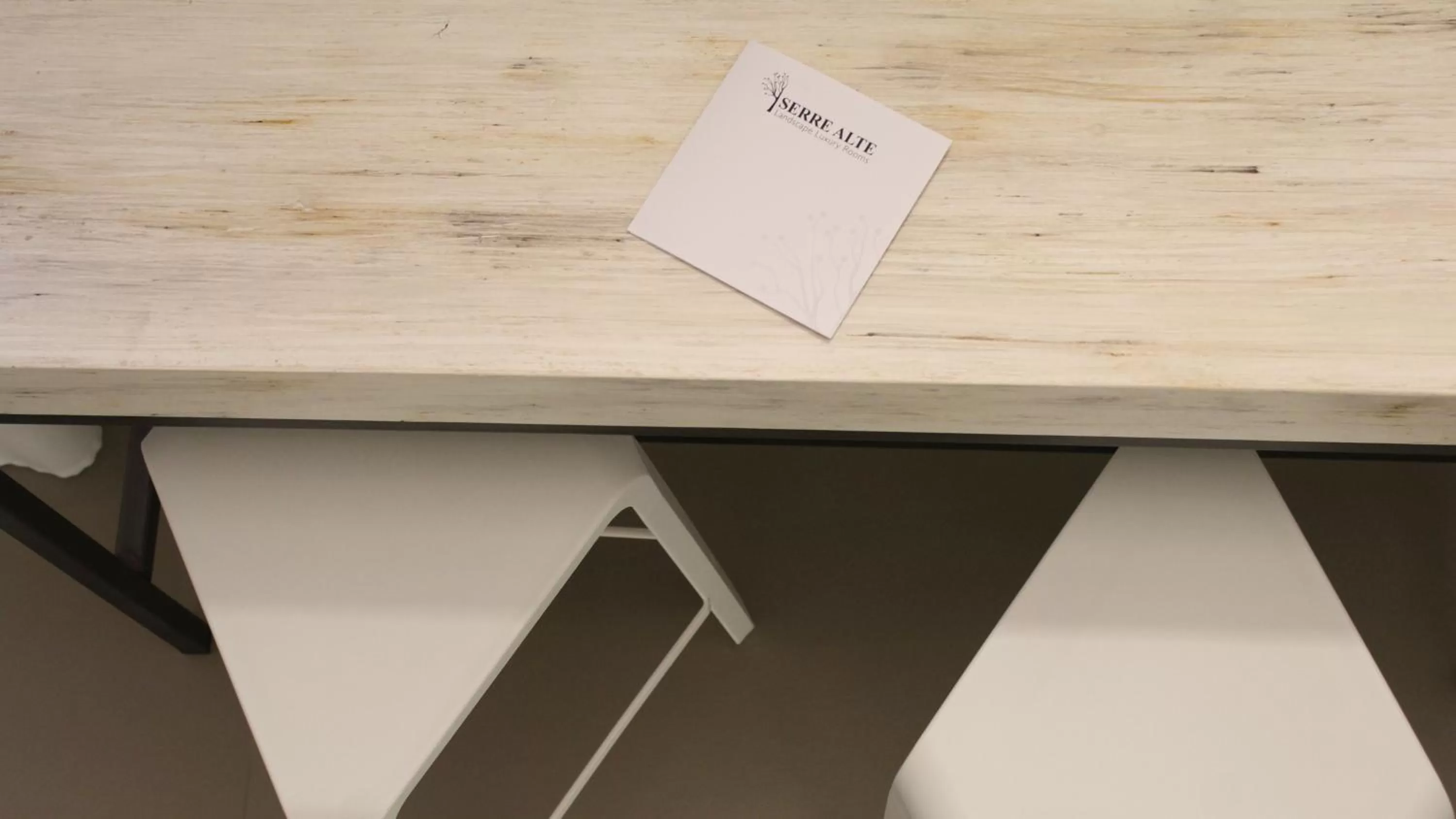 Decorative detail in Serre Alte Landscape Luxury Rooms