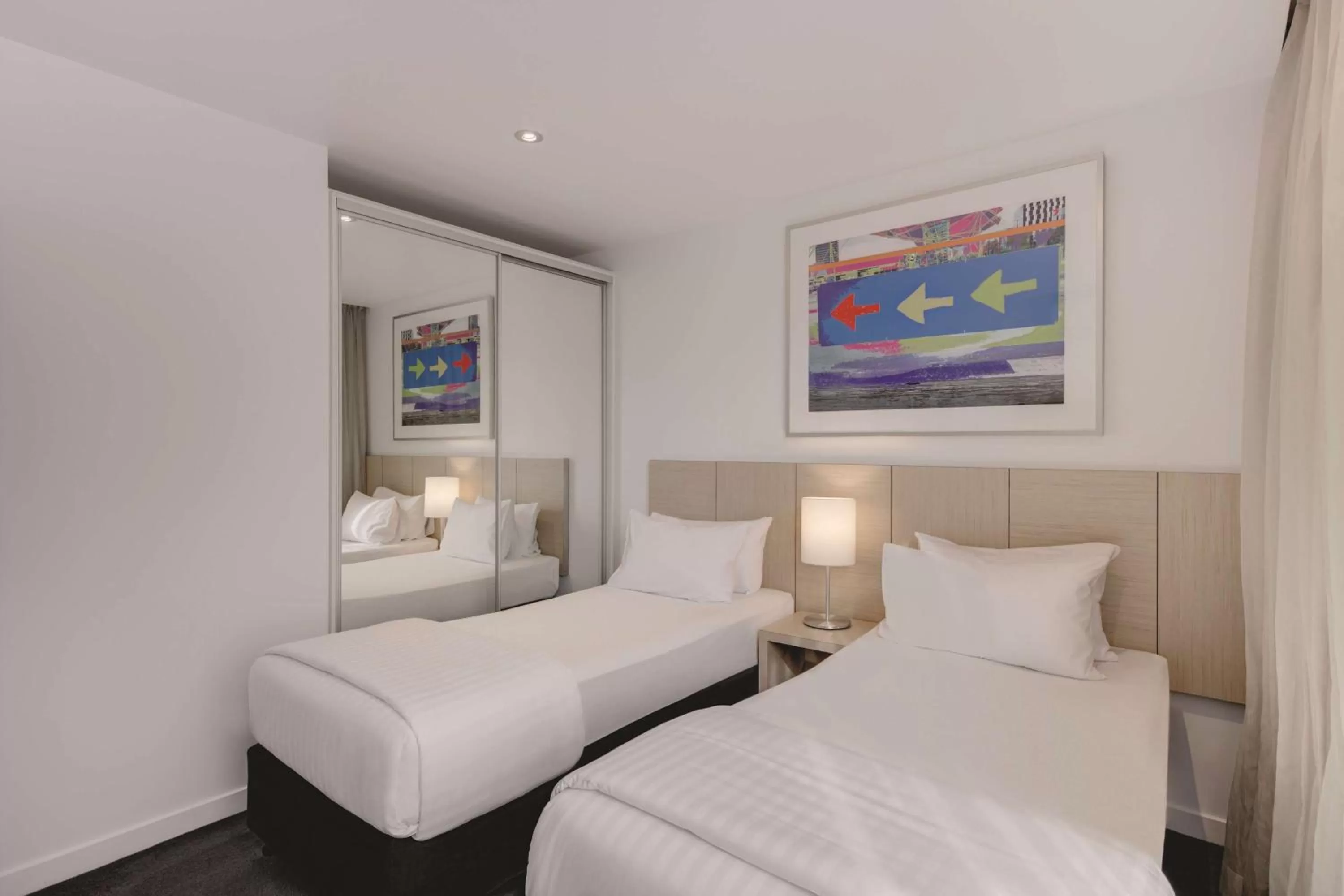 Bedroom, Bed in Travelodge Hotel Melbourne Docklands