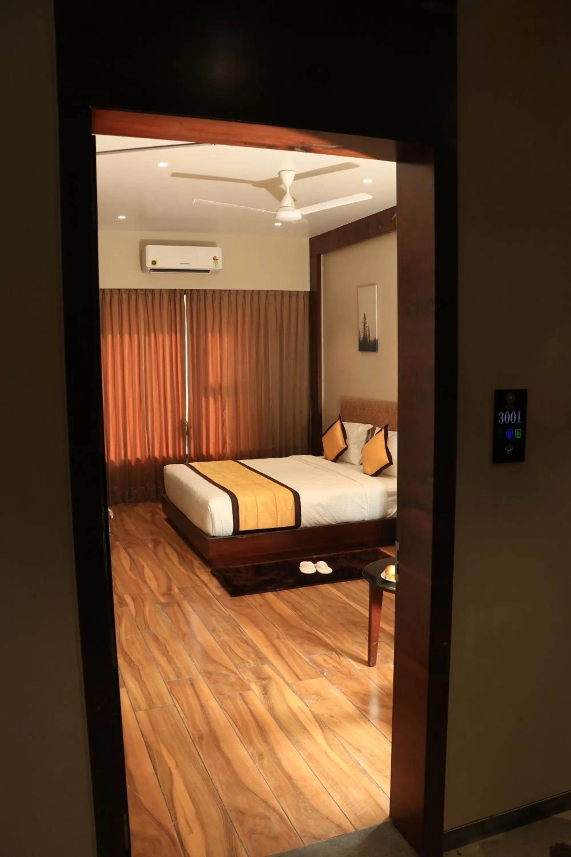 Photo of the whole room, Bed in Hotel Rudra Royals