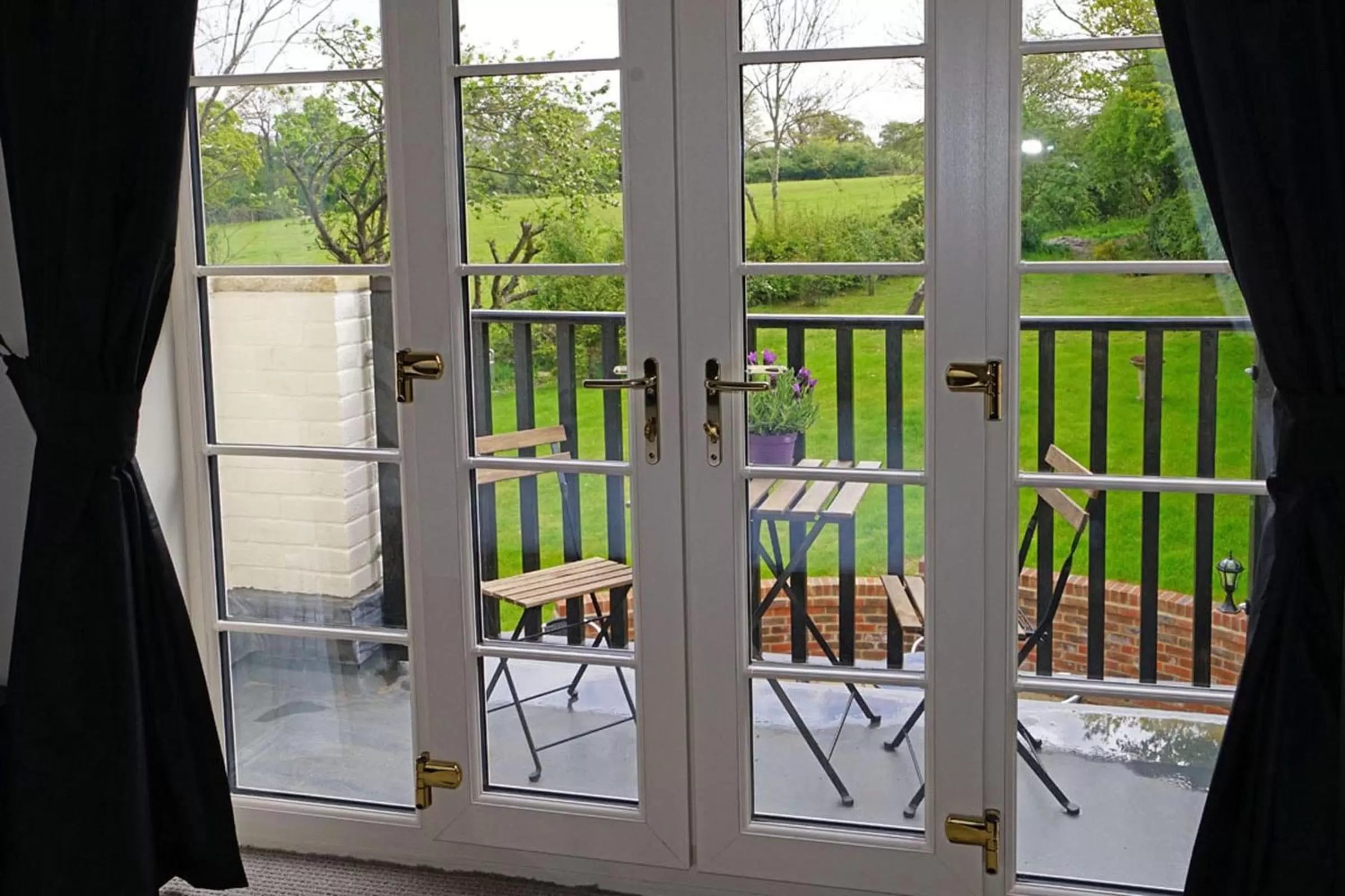 Balcony/Terrace in Greyhound Hever