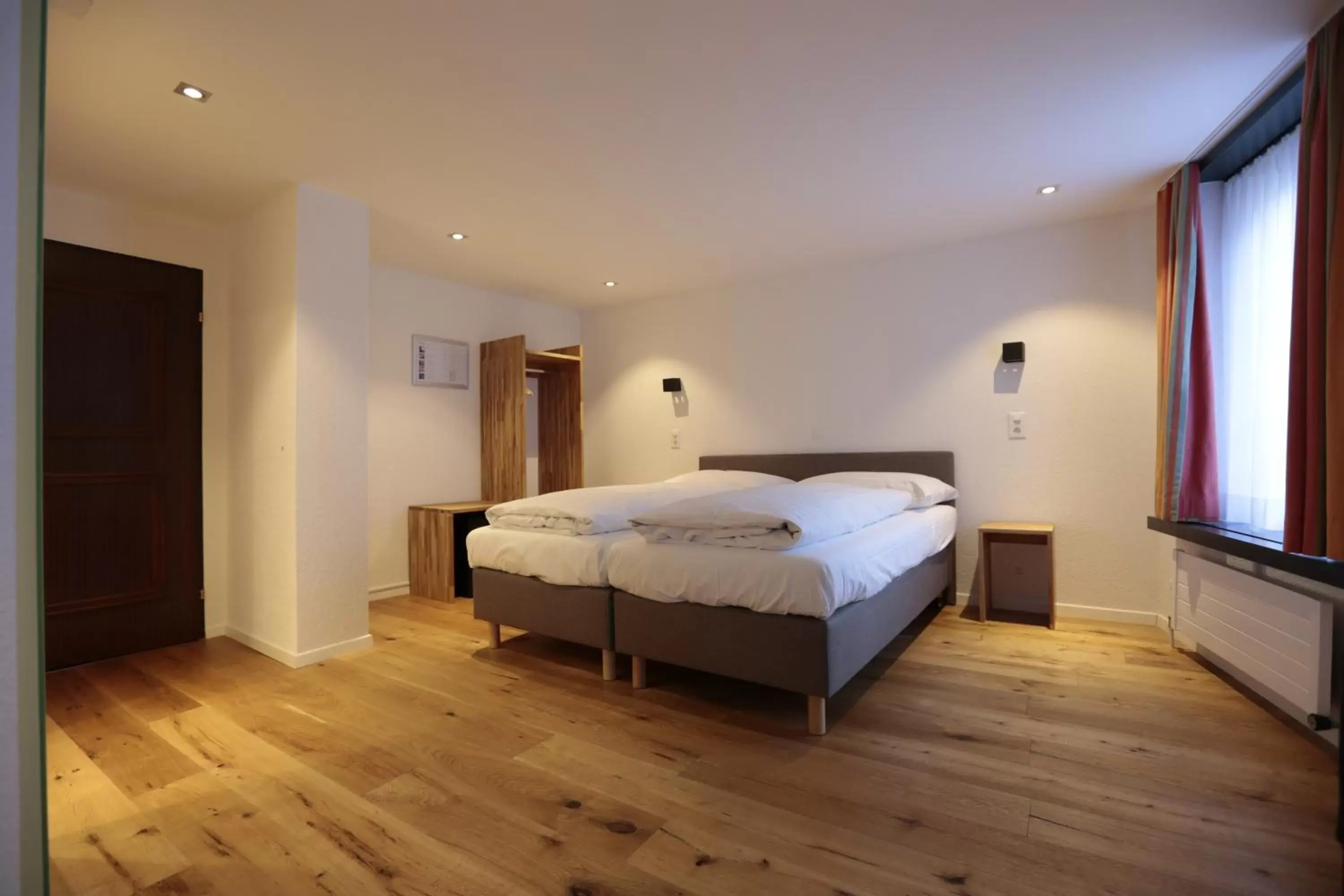 Budget Double Room in HotelChur.ch Budget Double Room in HotelChur.ch