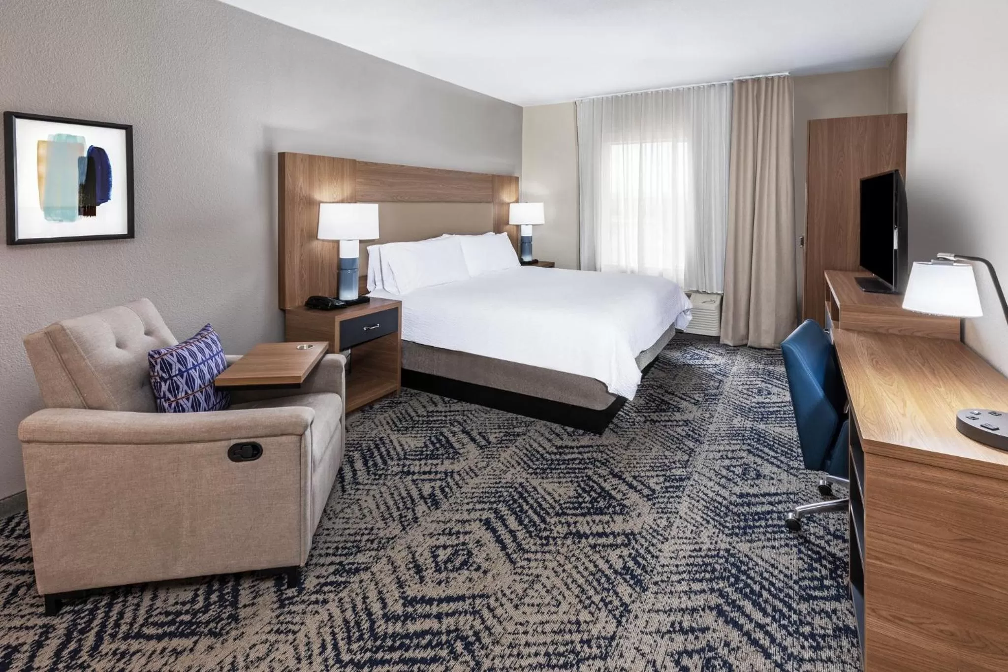 Photo of the whole room, Bed in Candlewood Suites DFW Airport North - Irving by IHG