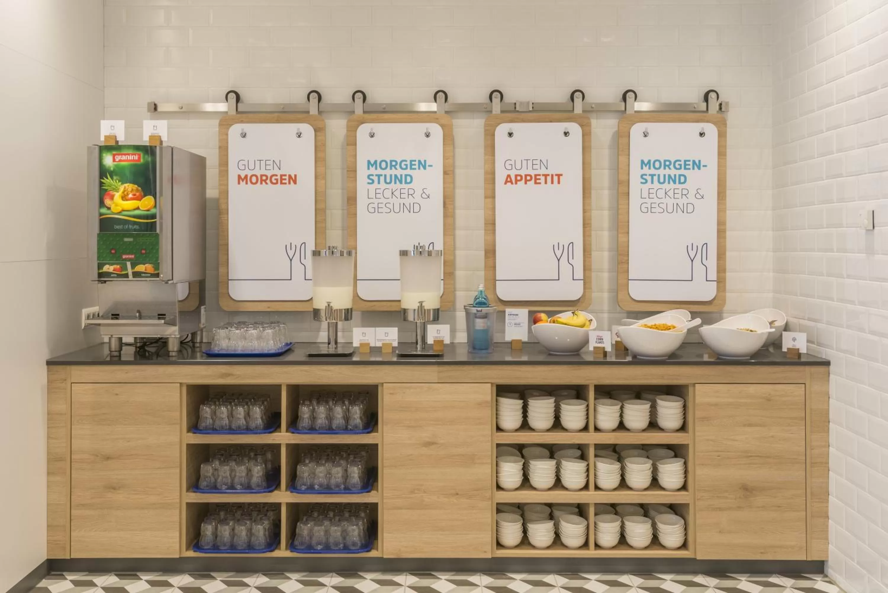 Breakfast in Holiday Inn Express - Wuppertal - Hauptbahnhof by IHG