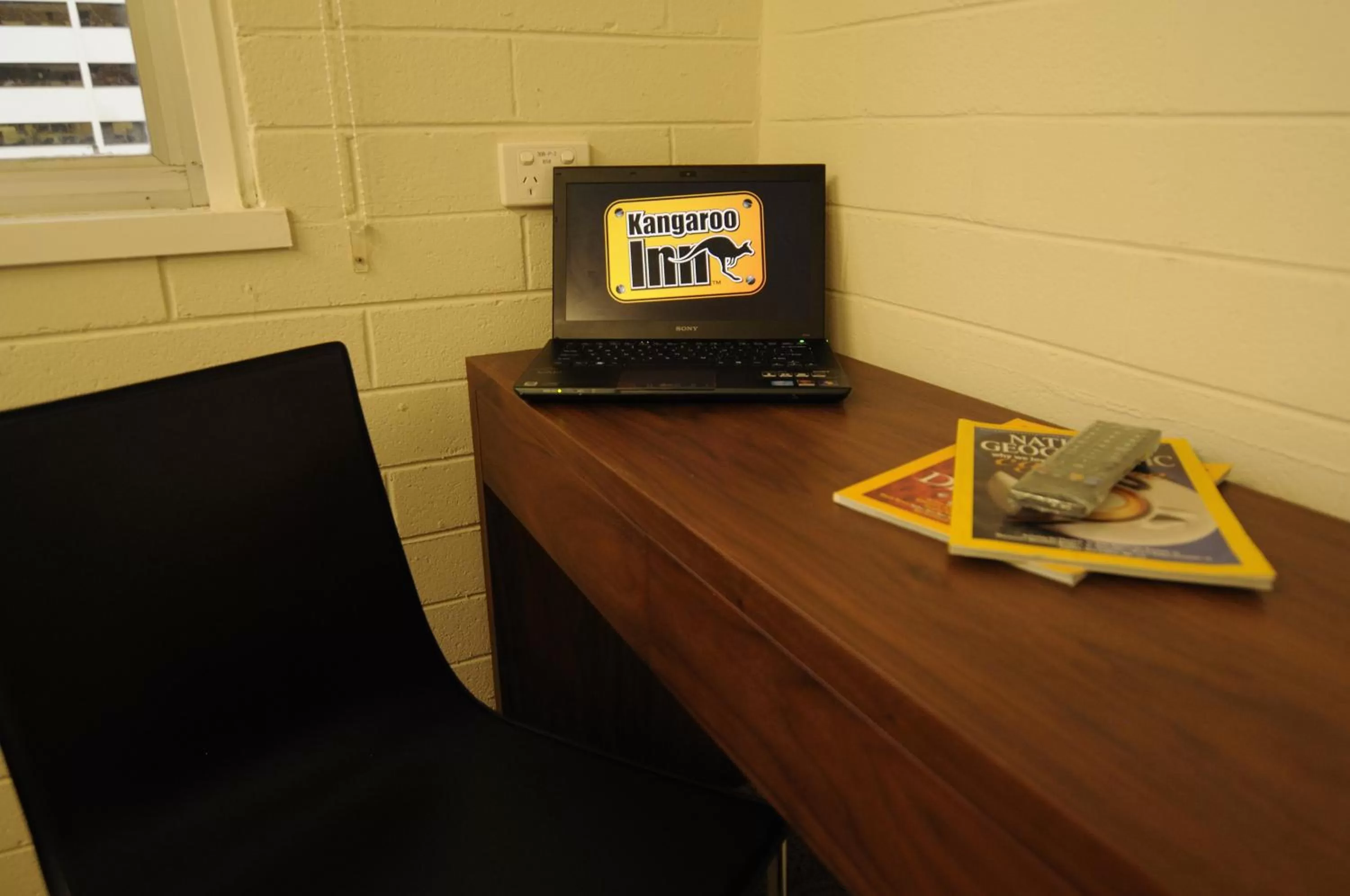 Seating area in Kangaroo Inn