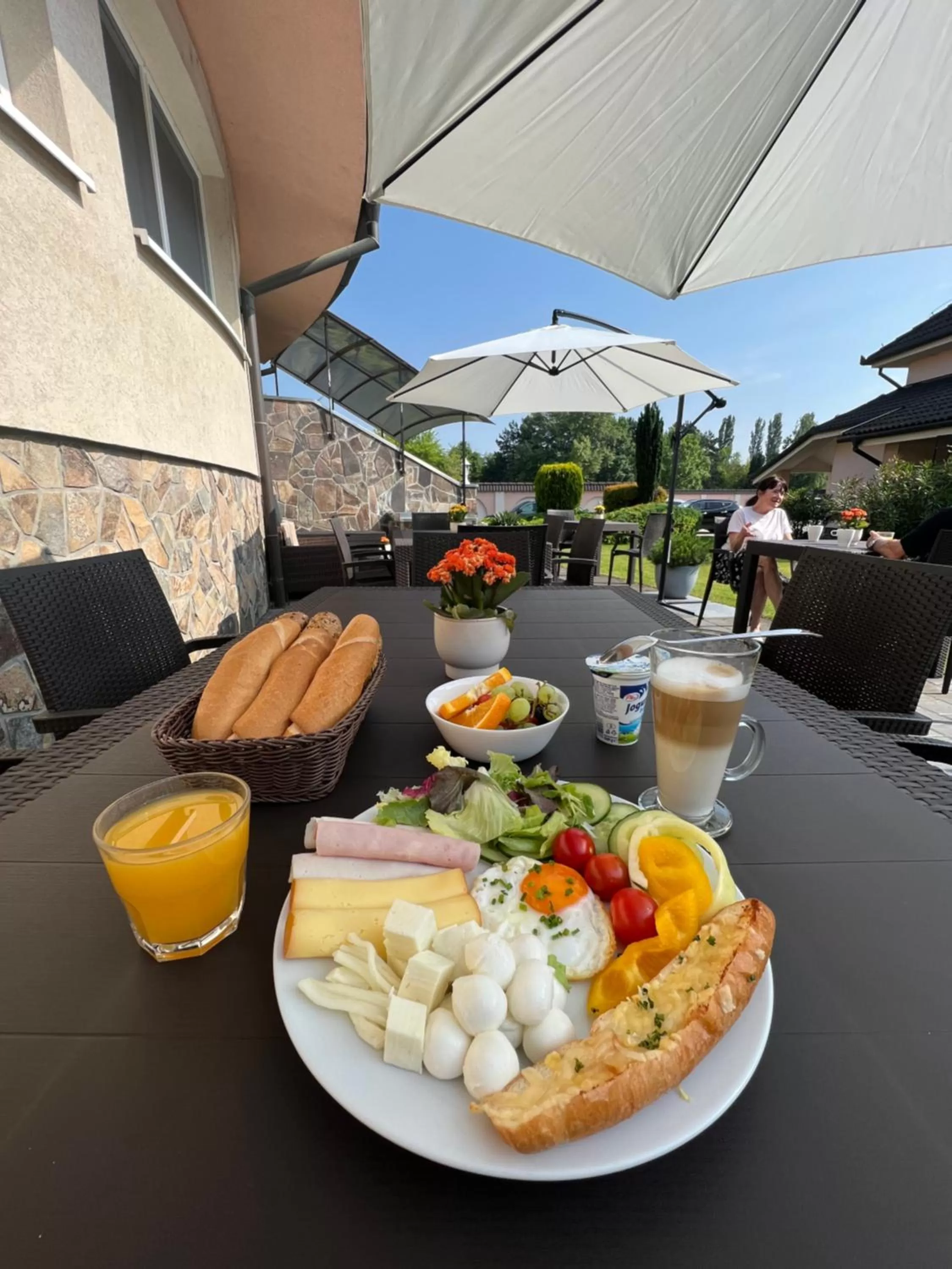 Breakfast in Spa & Wellness Hotel Orchidea