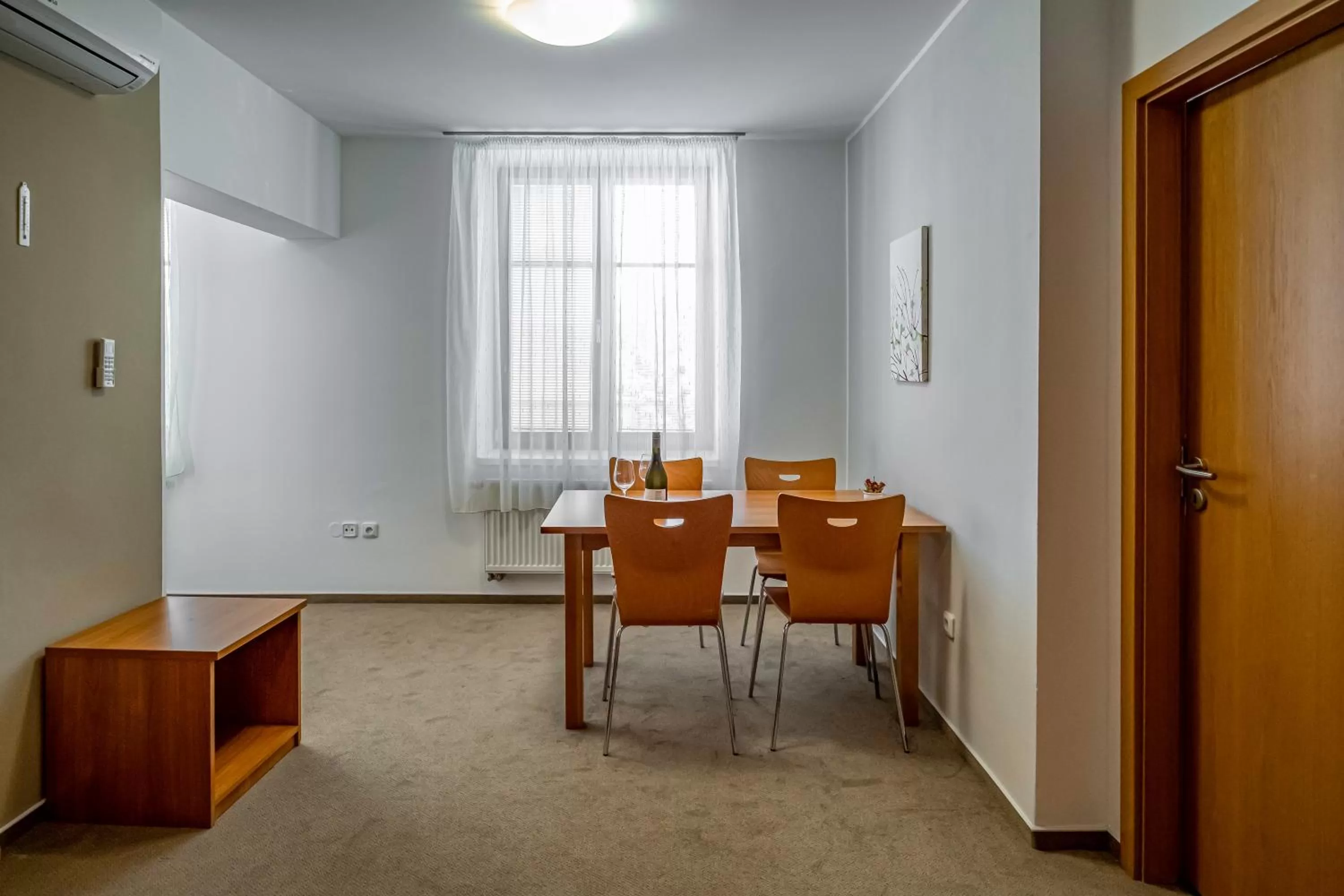 Dining Area in Relax Hotel Stork