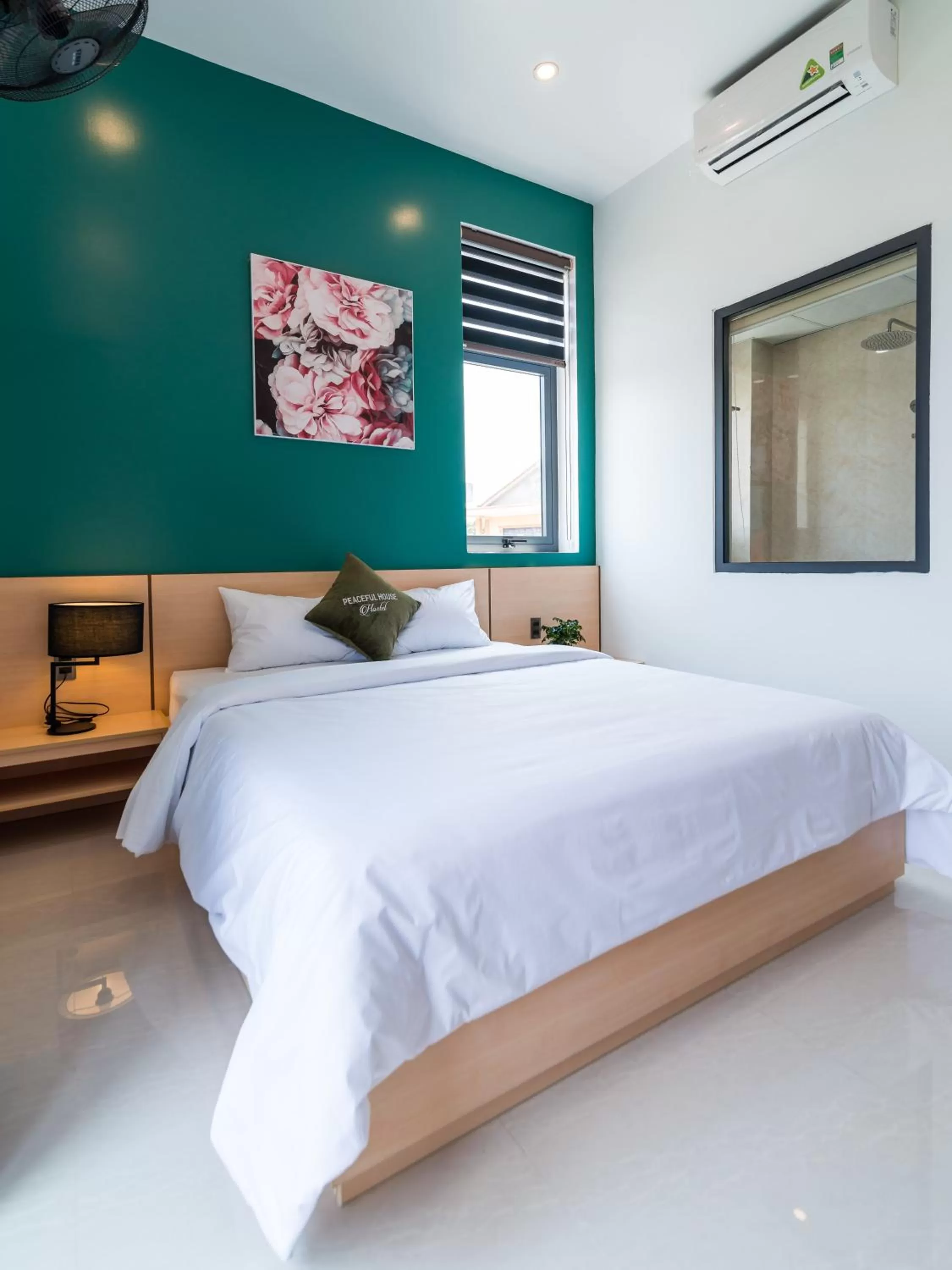 Bed in Peaceful House Hostel