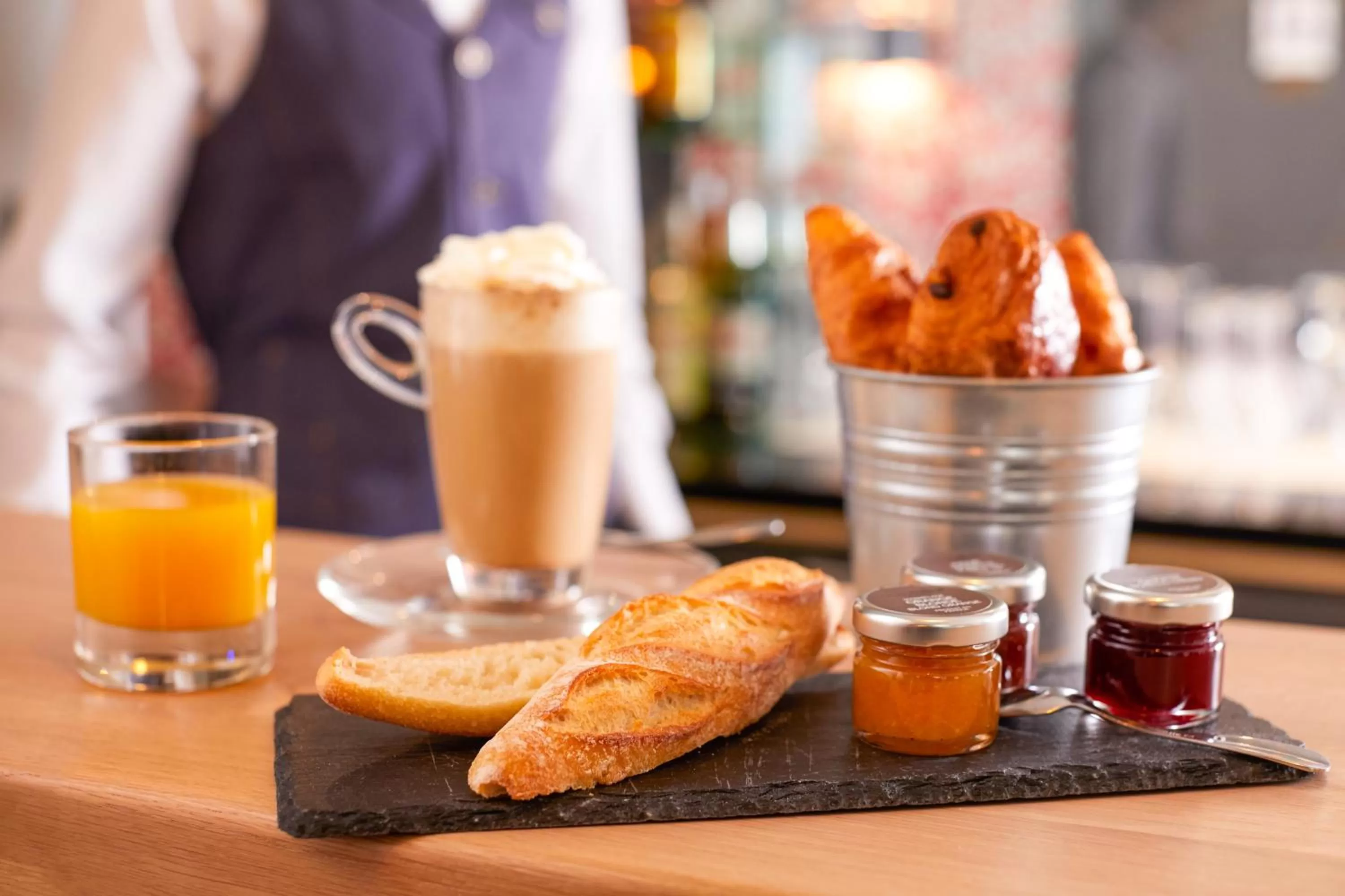 Continental breakfast in Mercure Lyon Centre Plaza République