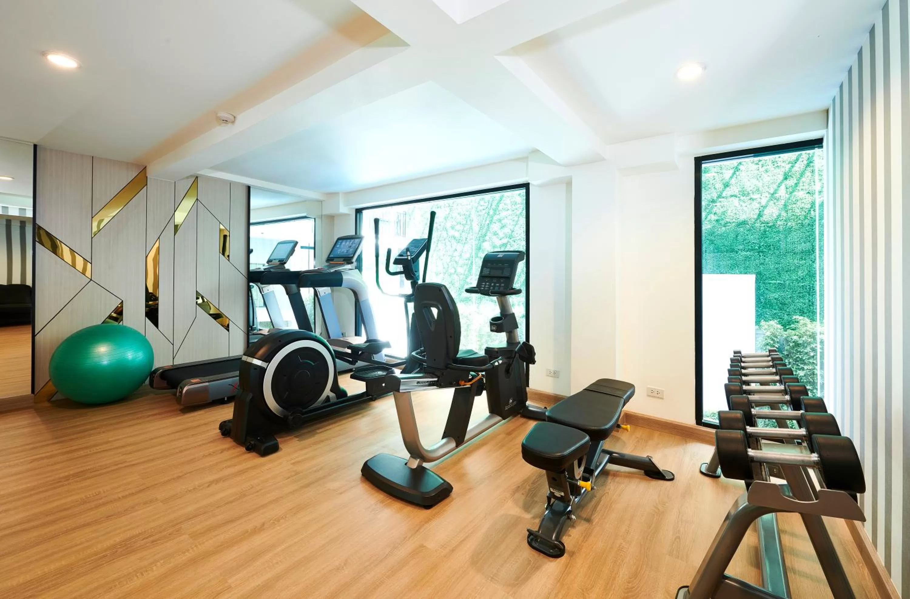 Fitness centre/facilities in Villa De Pranakorn