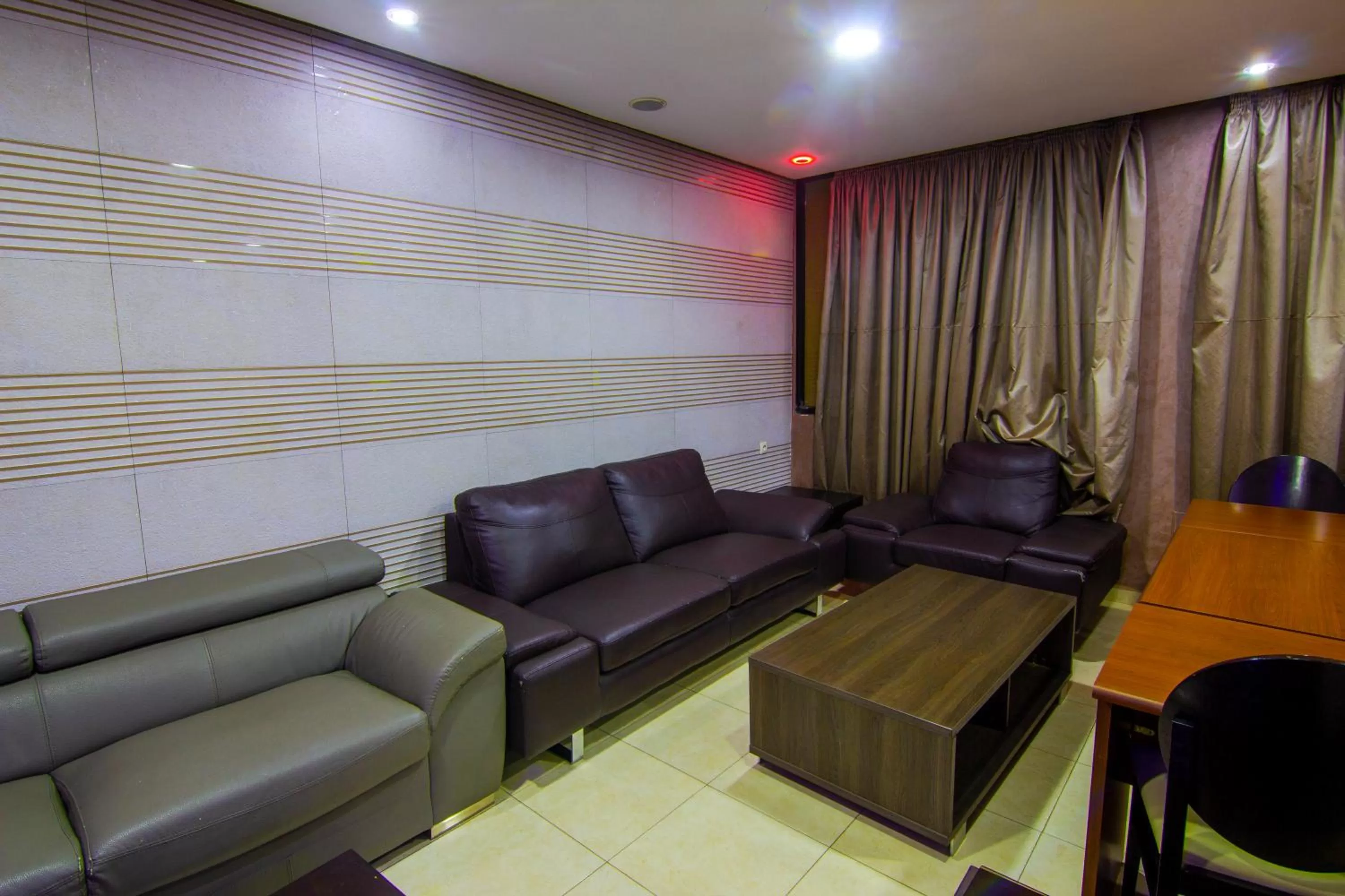 Nightclub / DJ, Seating Area in Hotel vallee ziz