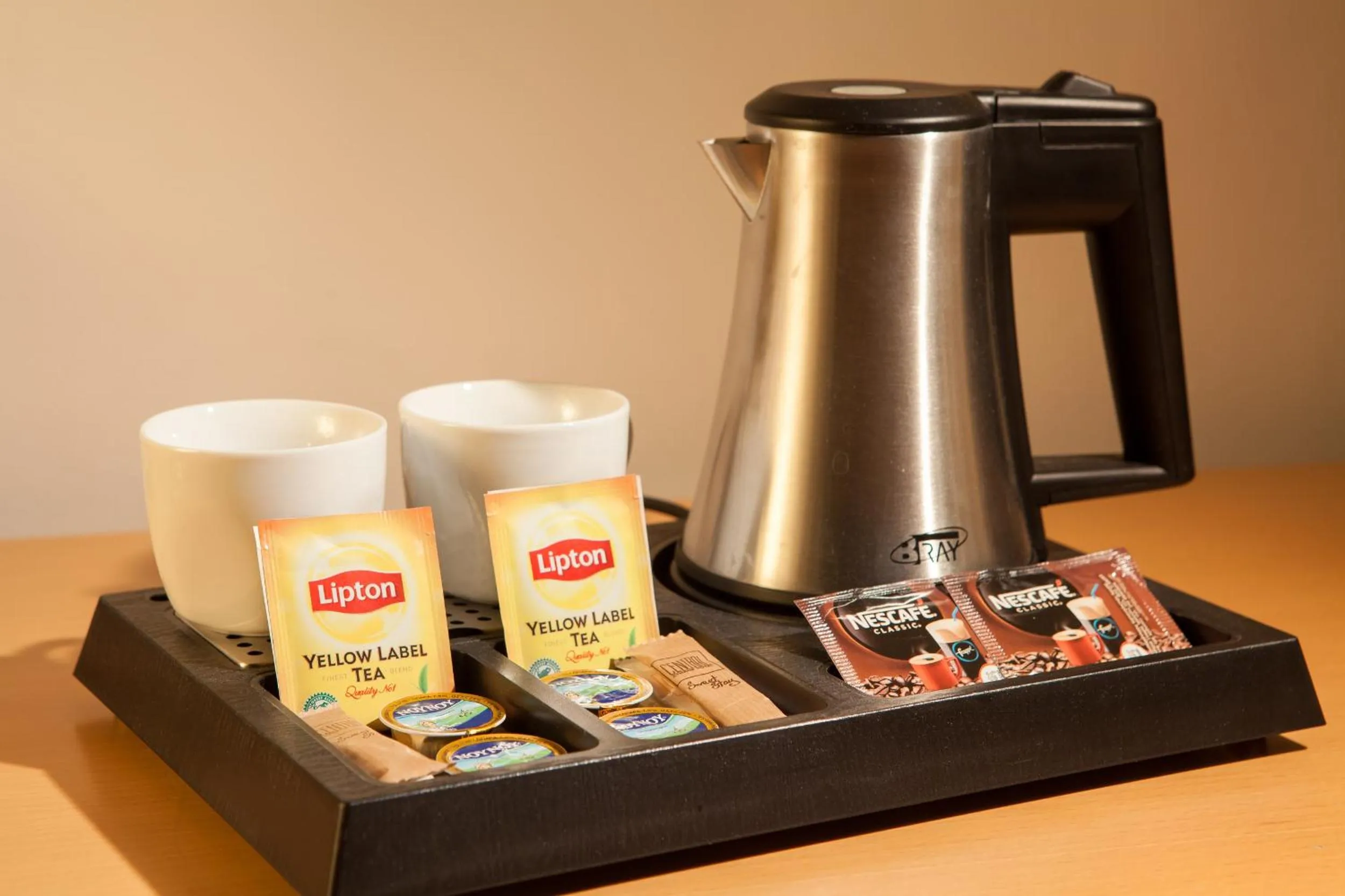 Coffee/tea facilities in Central Hotel