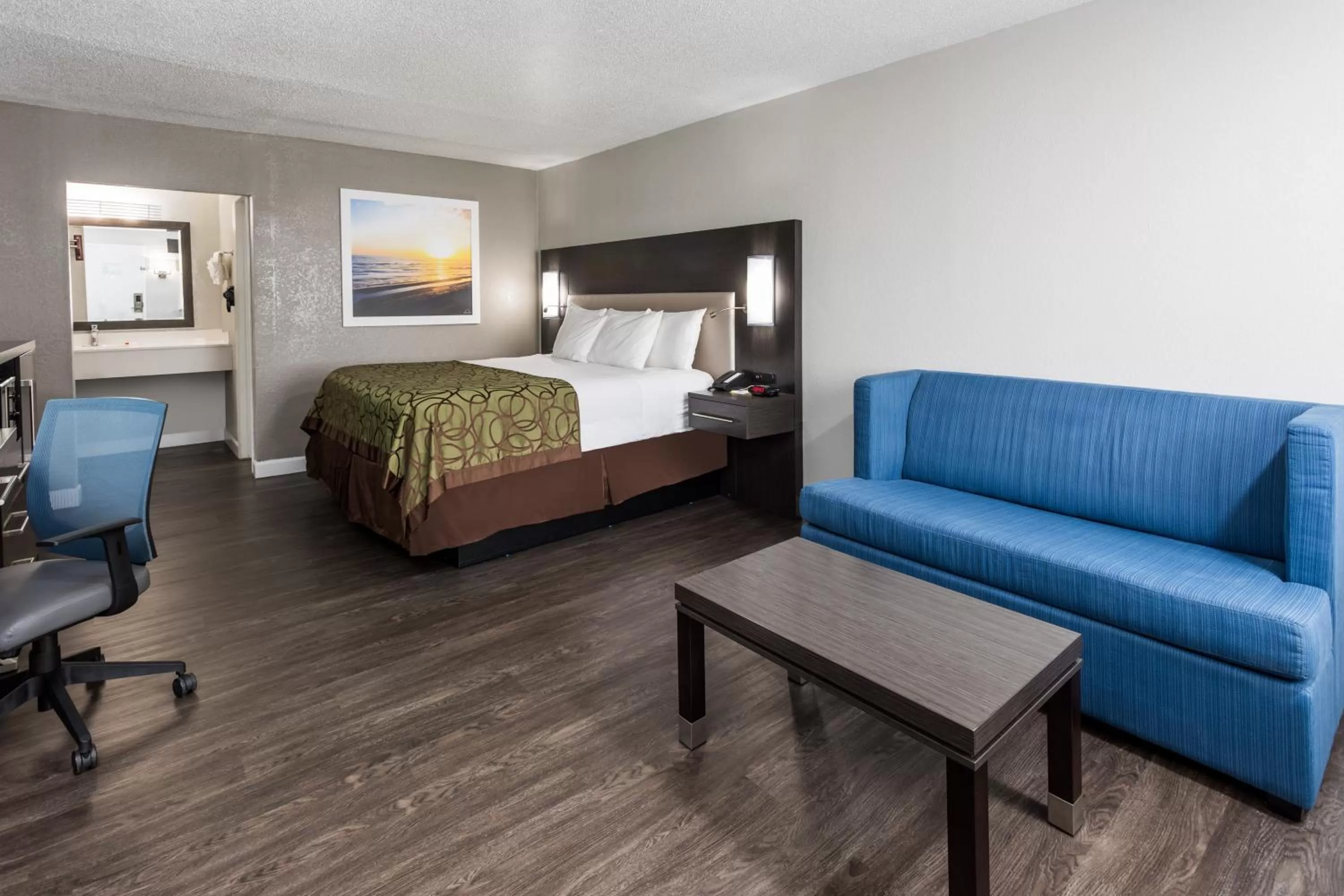Bed in Days Inn by Wyndham Goose Creek