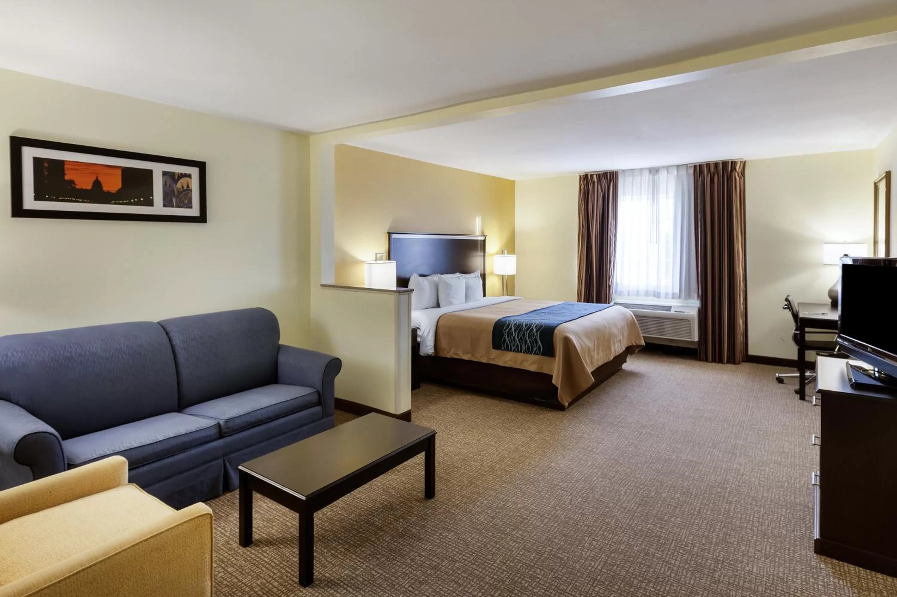 King Suite in Comfort Inn & Suites Texas Hill Country