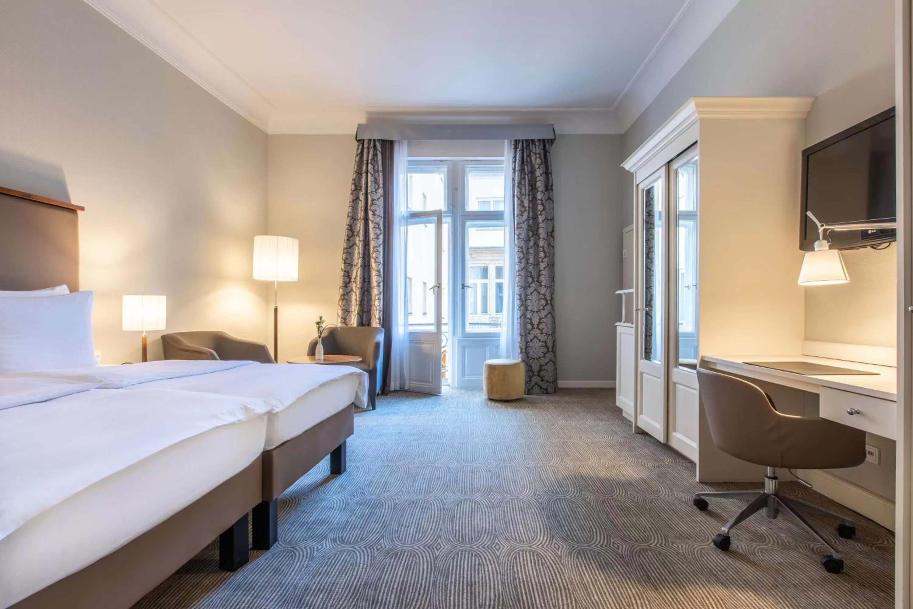 Photo of the whole room, Bed in Radisson Blu Hotel Schwarzer Bock Wiesbaden