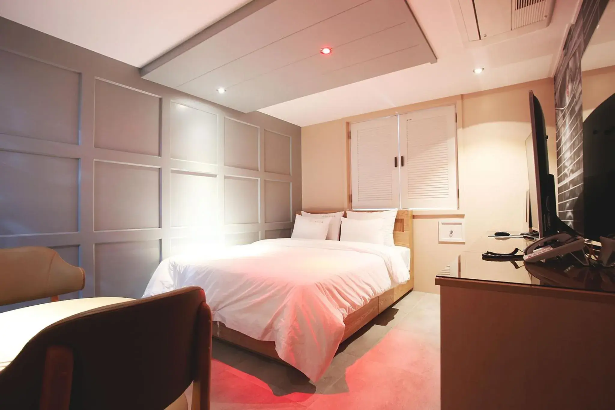 Queen Room in Goodstay Grand Motel Chuncheon Queen Room in Goodstay Grand Motel Chuncheon