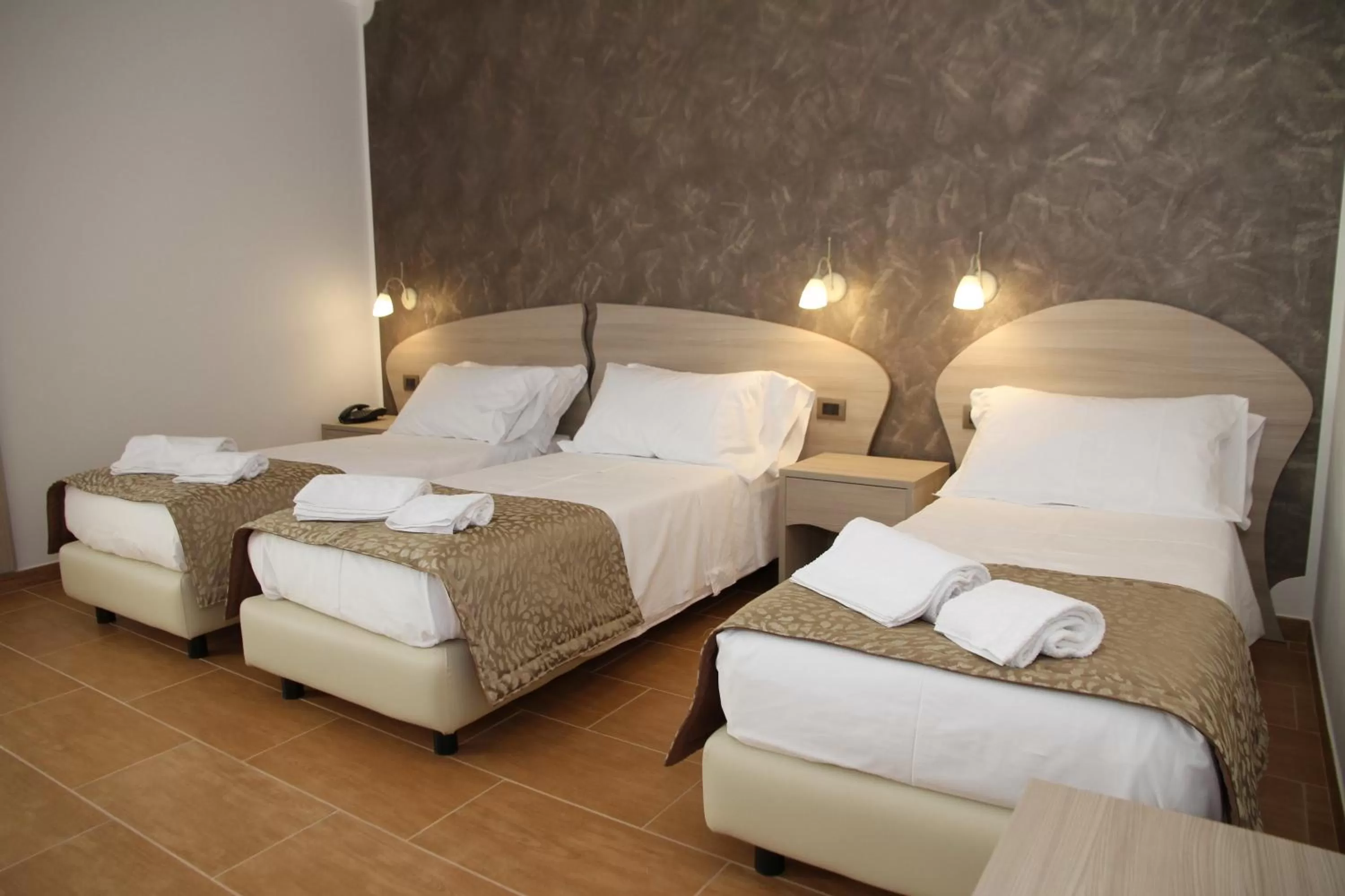 Bed in Monte San Giovanni-Nebrodi Rooms