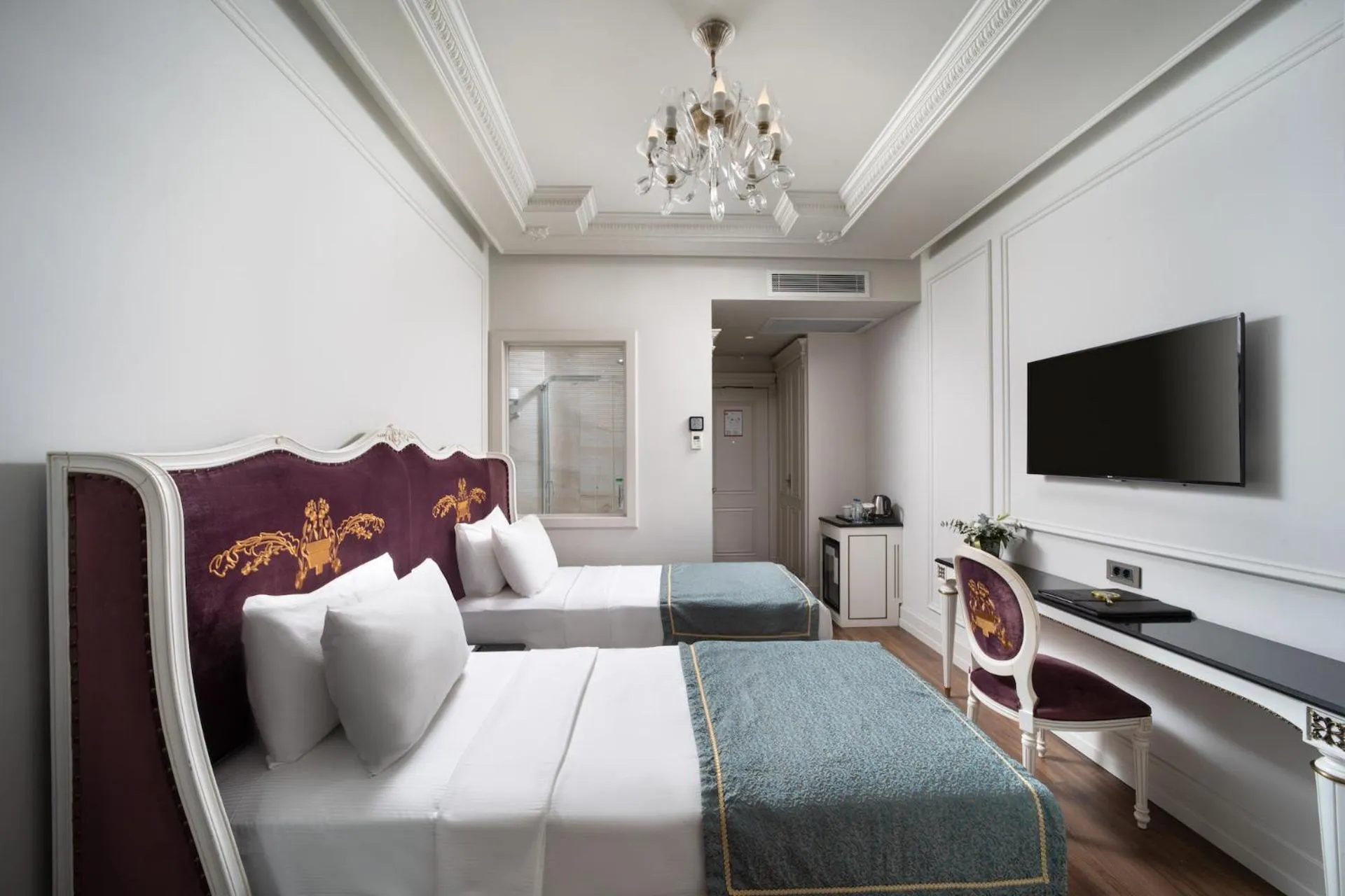 Bed in The Time Hotel Marina