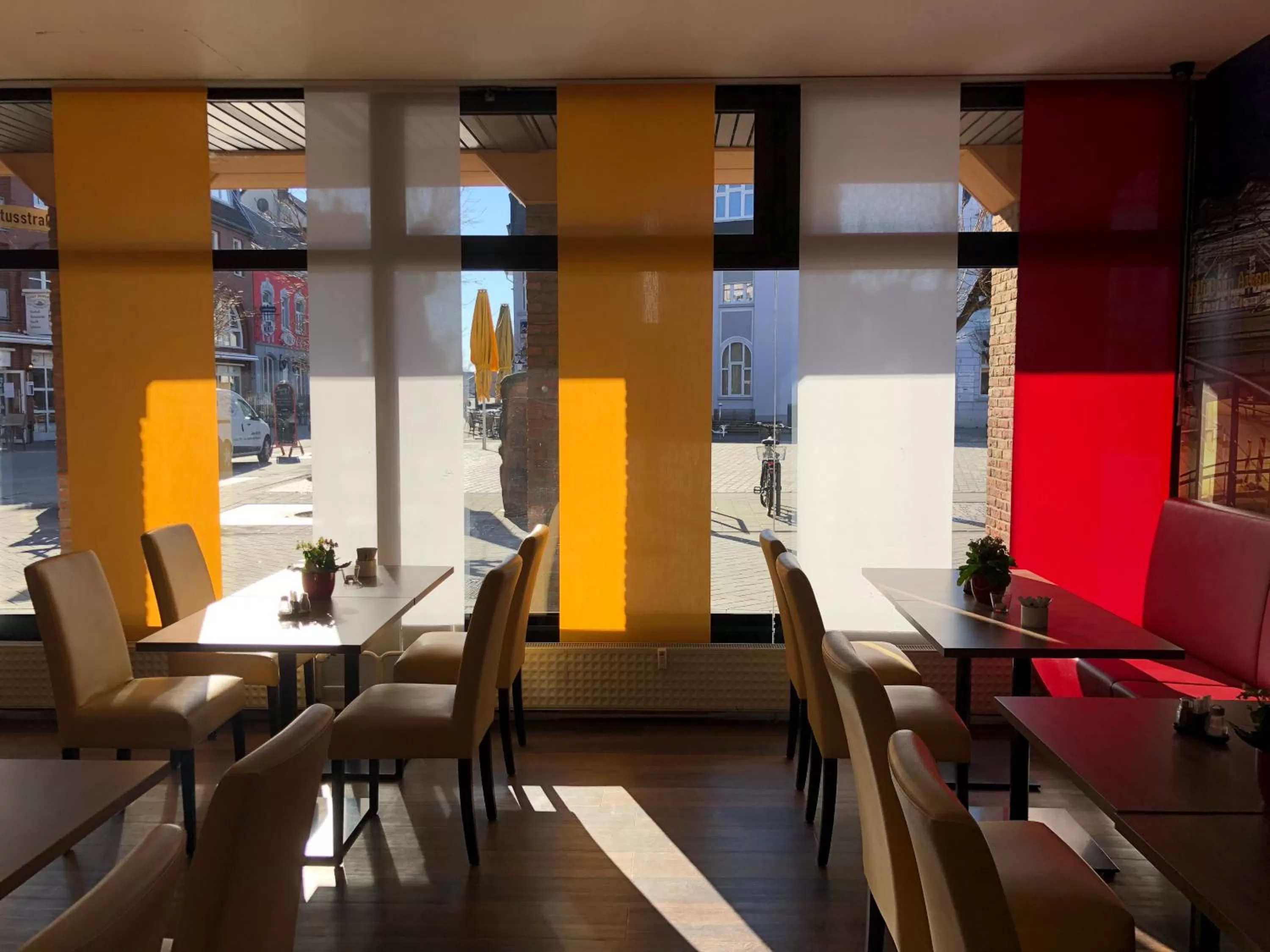 Breakfast in Montana Hotel Köln-Bonn Airport