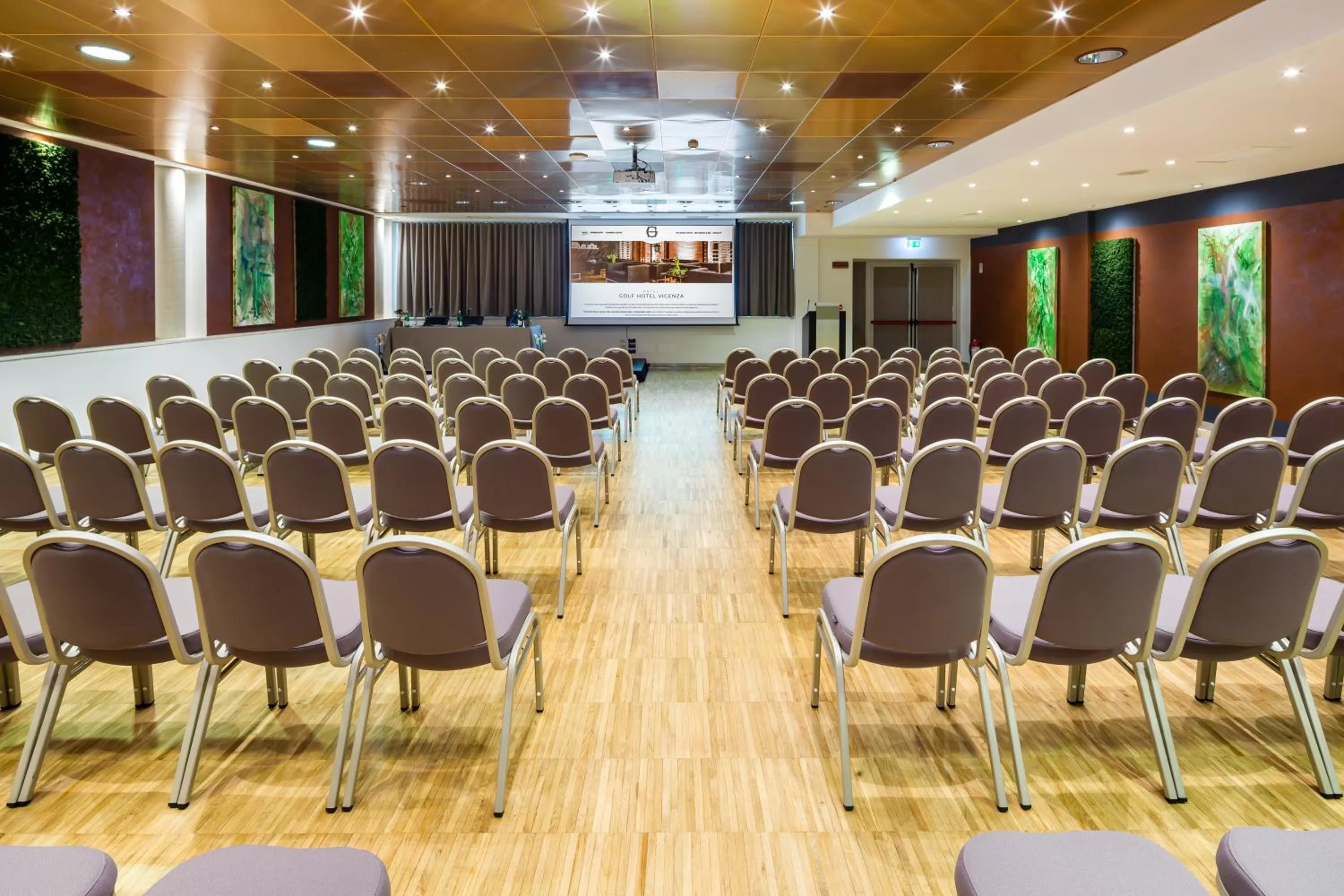 Business facilities in GHV Hotel