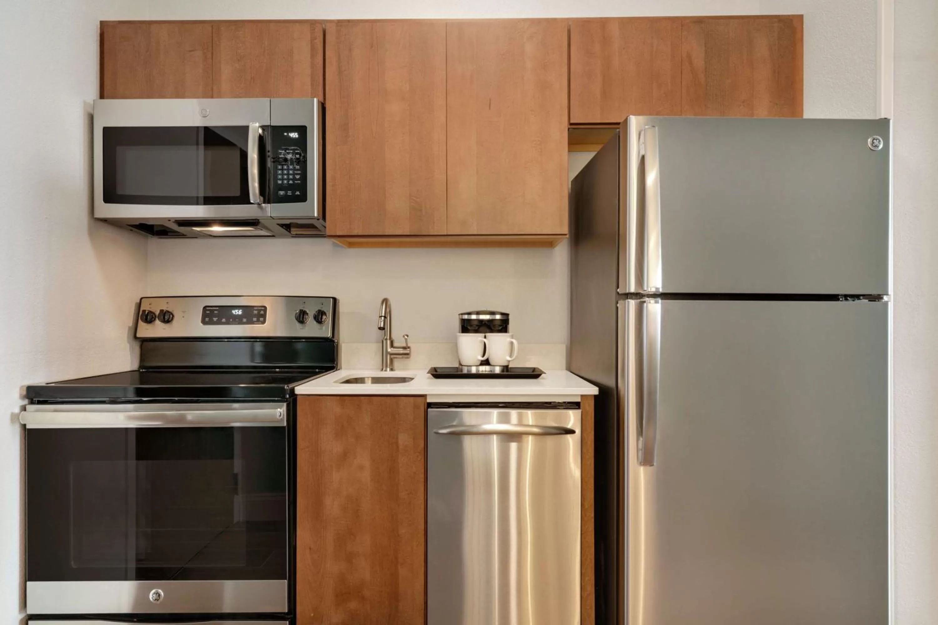 Kitchen or kitchenette in DoubleTree by Hilton Ocean City Oceanfront