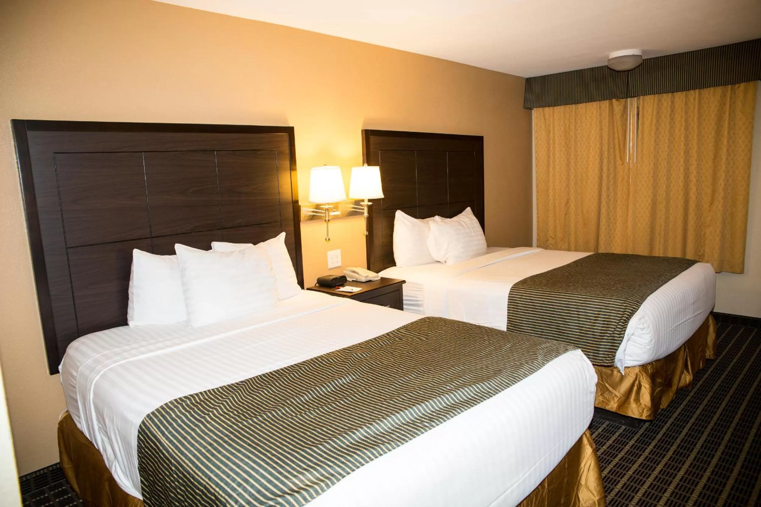 Bedroom, Bed in Ramada by Wyndham Flagstaff East