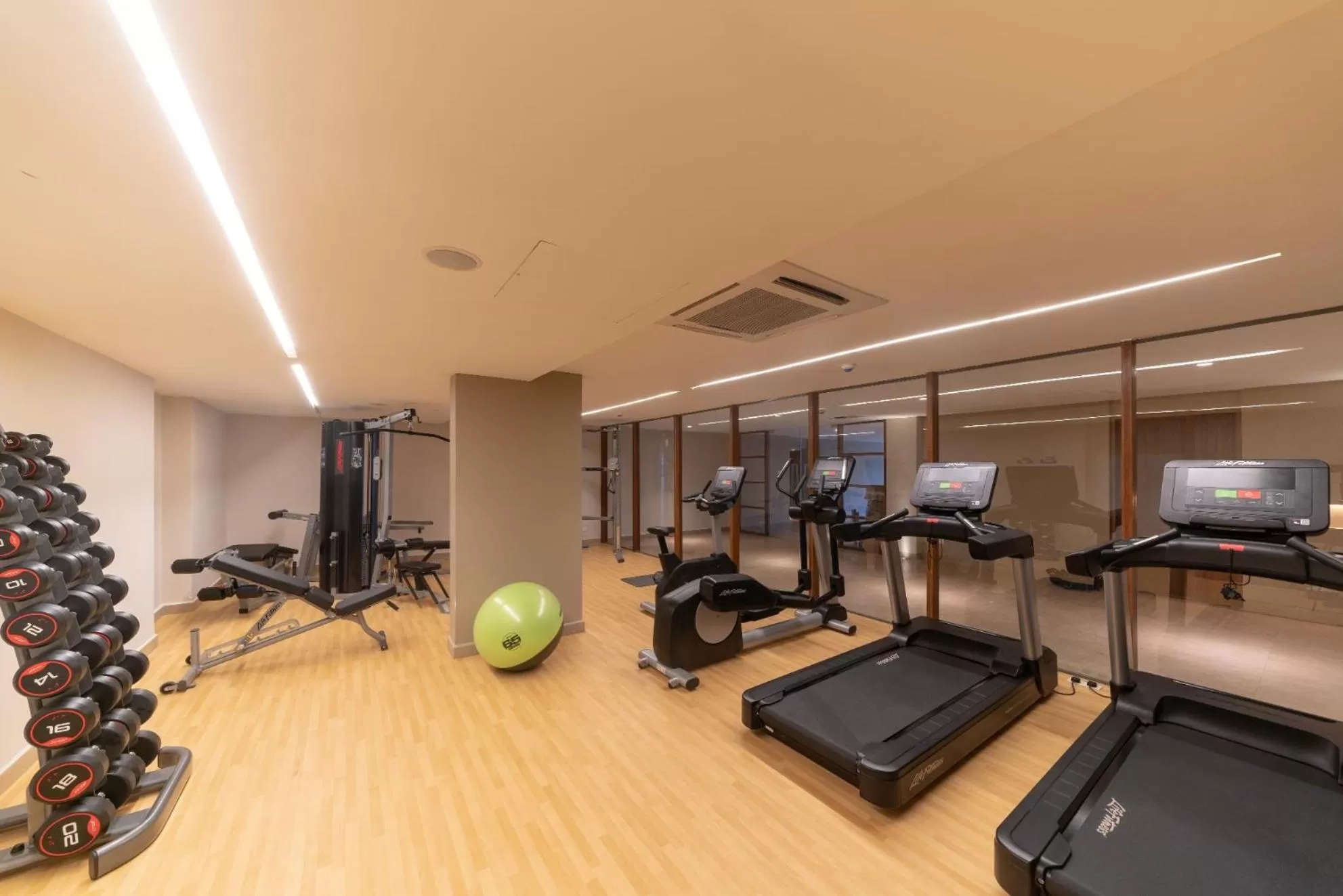 Fitness centre/facilities in Le Grand Galle