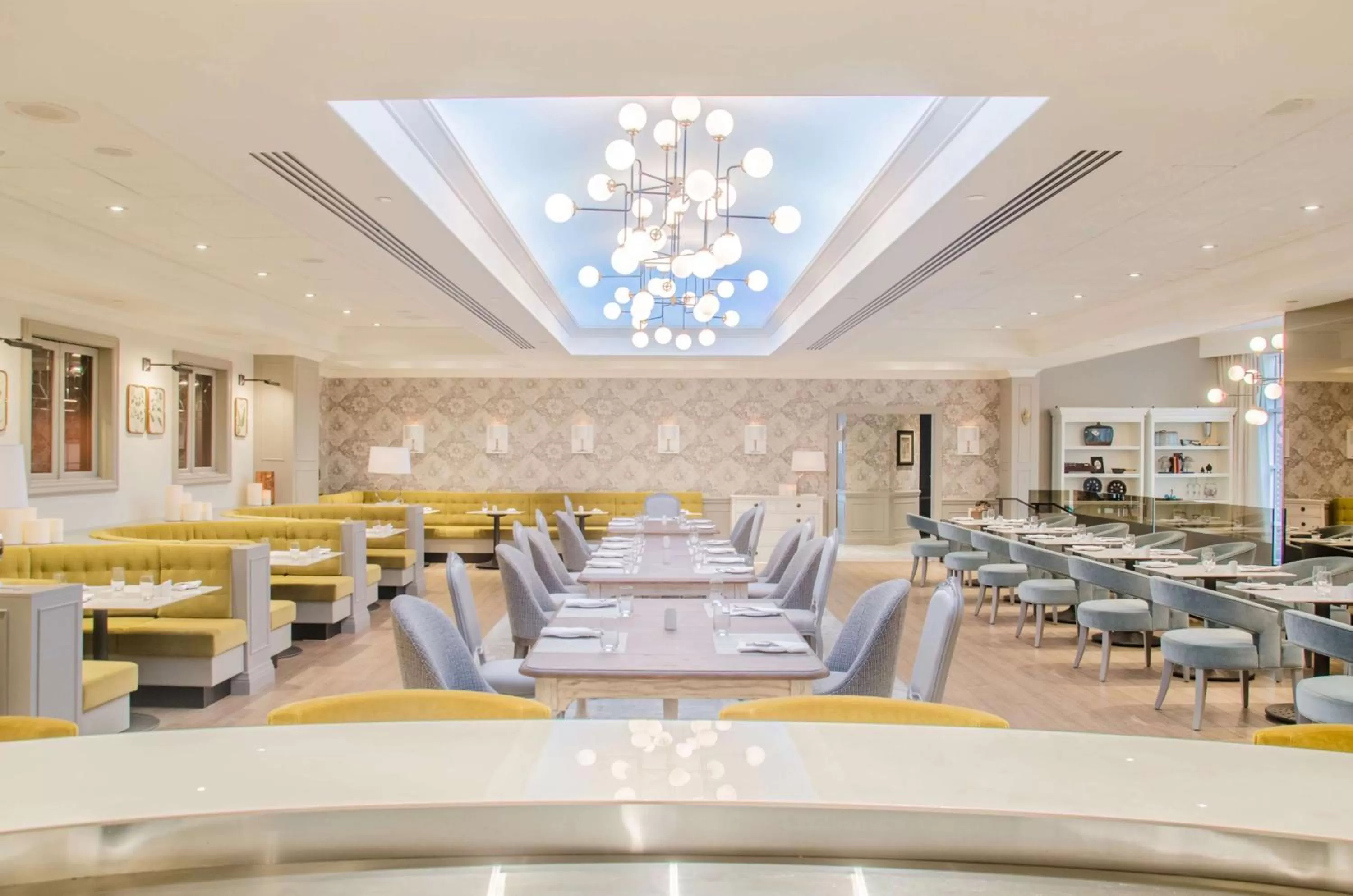 Restaurant/places to eat in The Yorkville Royal Sonesta Hotel Toronto