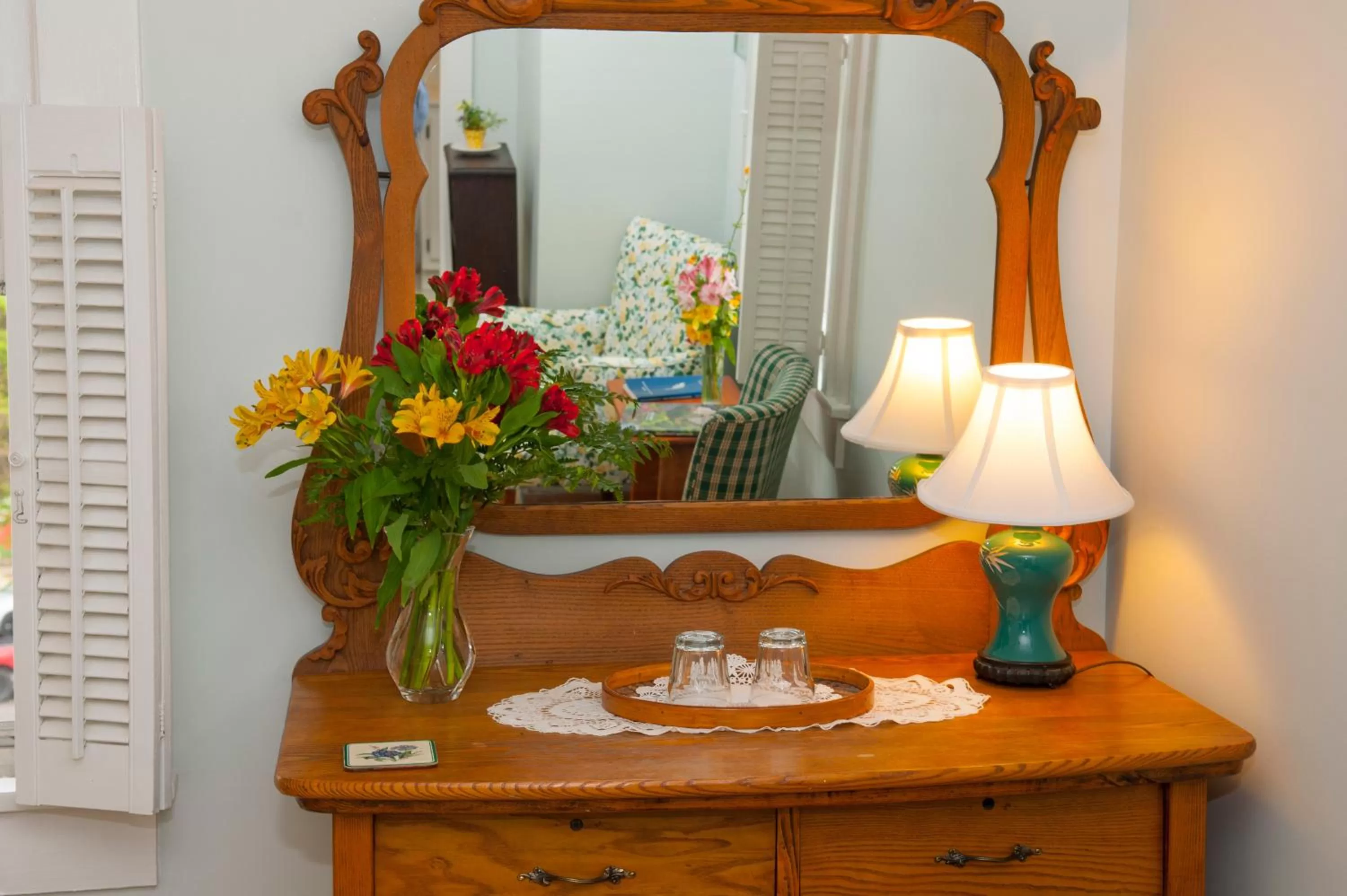 Lobby/Reception in Orchard Inn