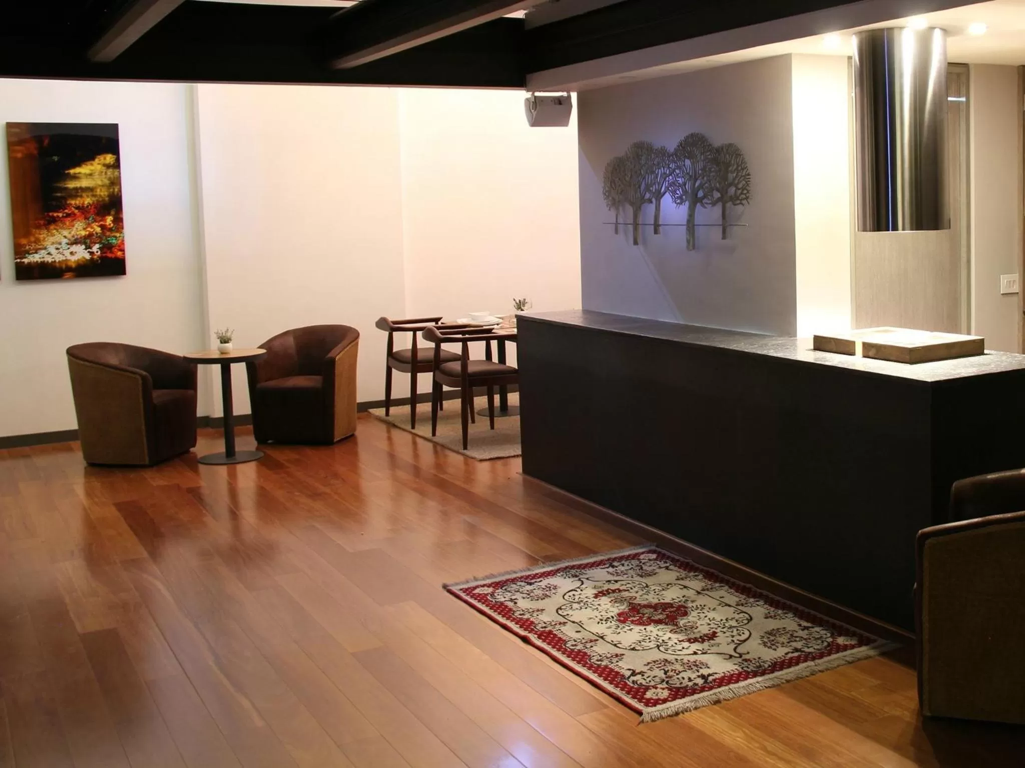 Dining area in Hotel CityFlats