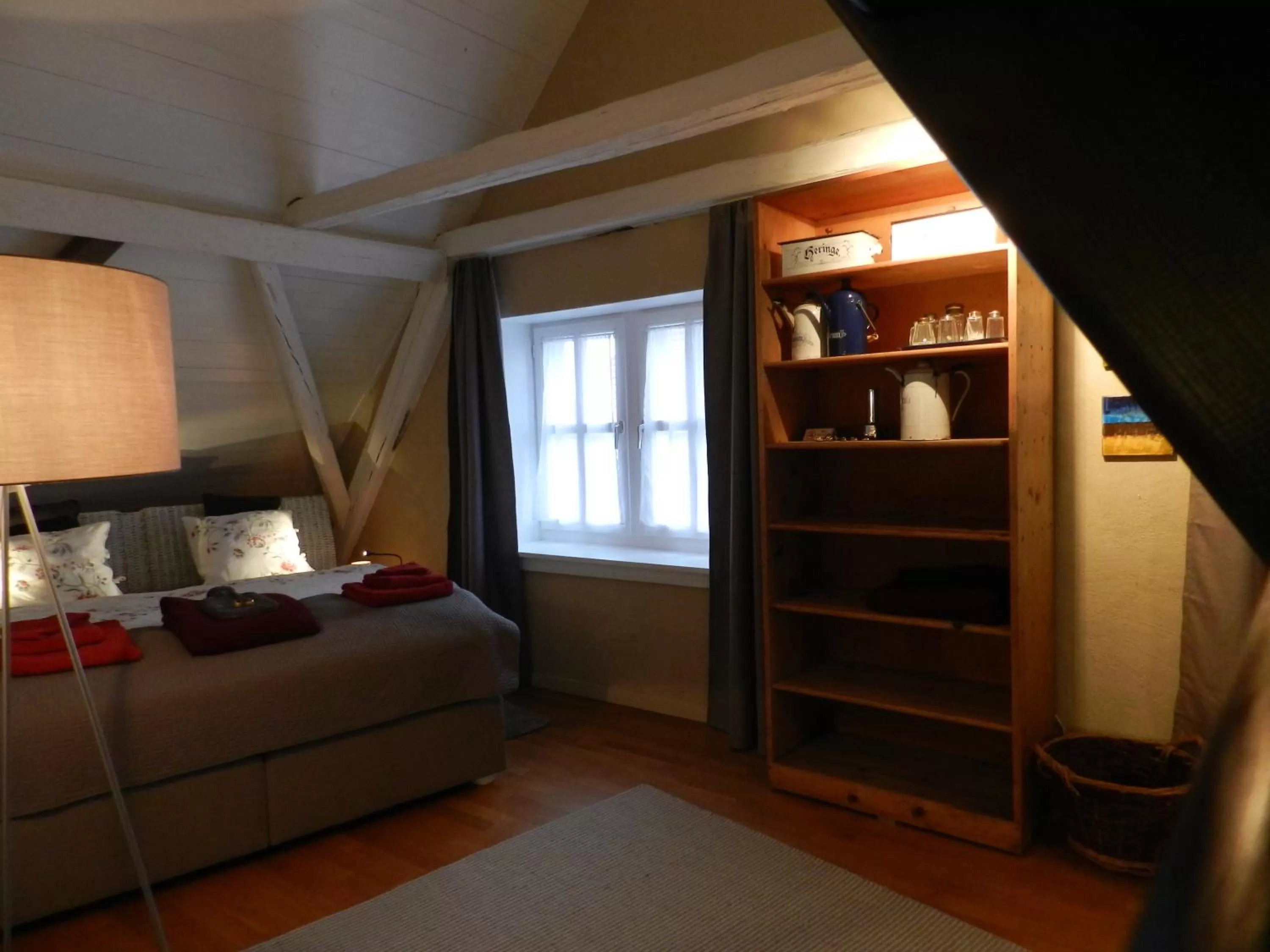 Photo of the whole room in Blue Wall BnB