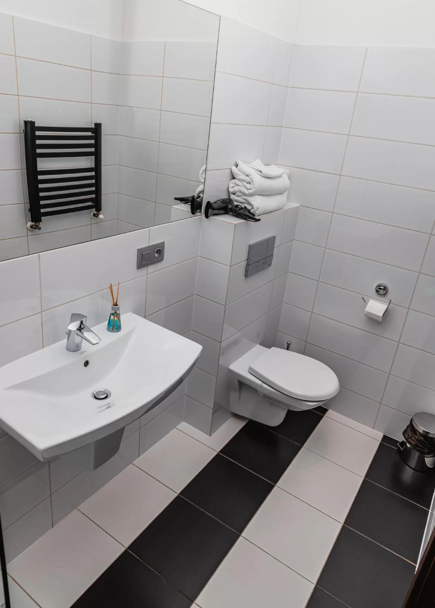 Shower in The Old Townhouse II