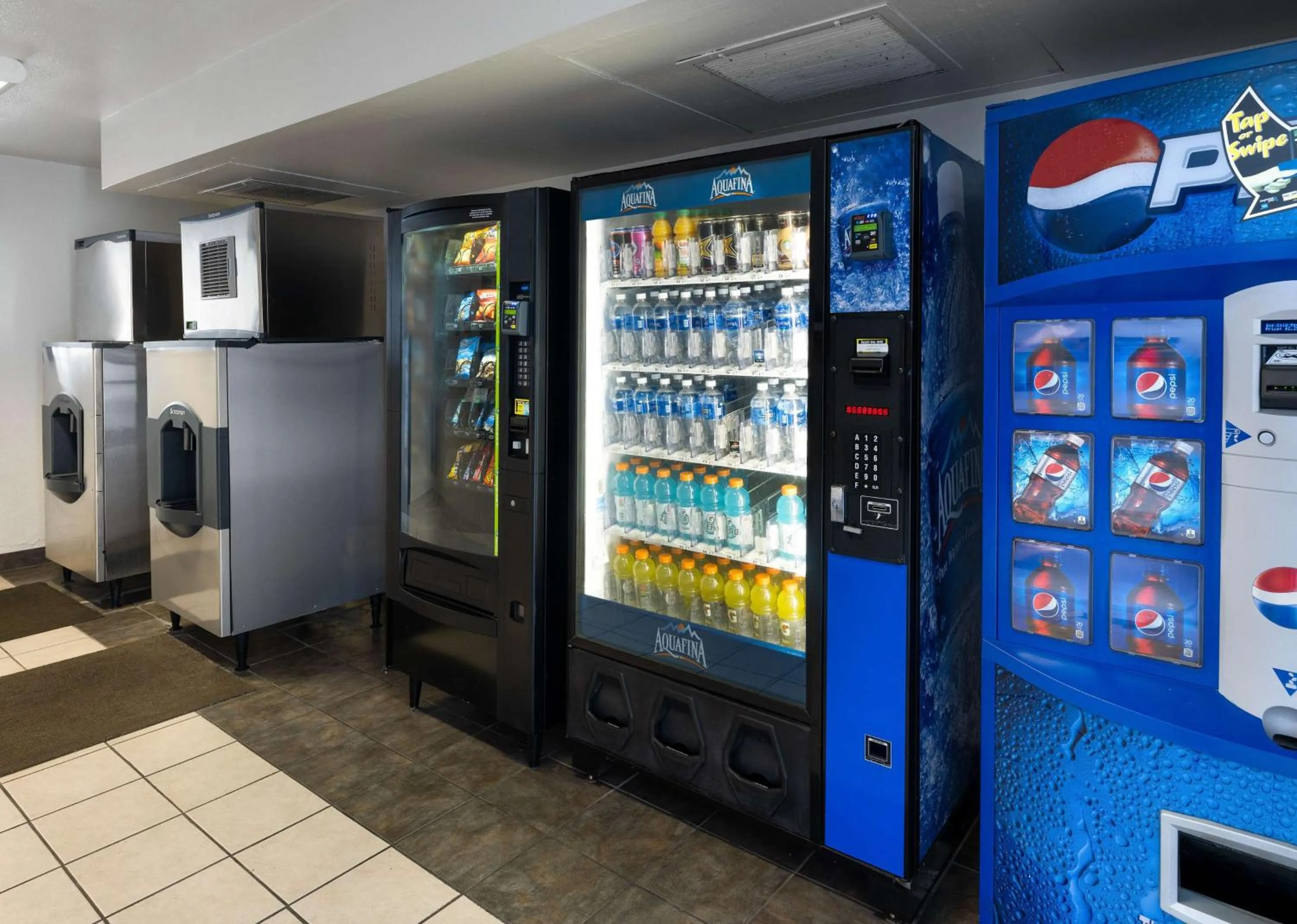 Property building in Motel 6-Pismo Beach, CA