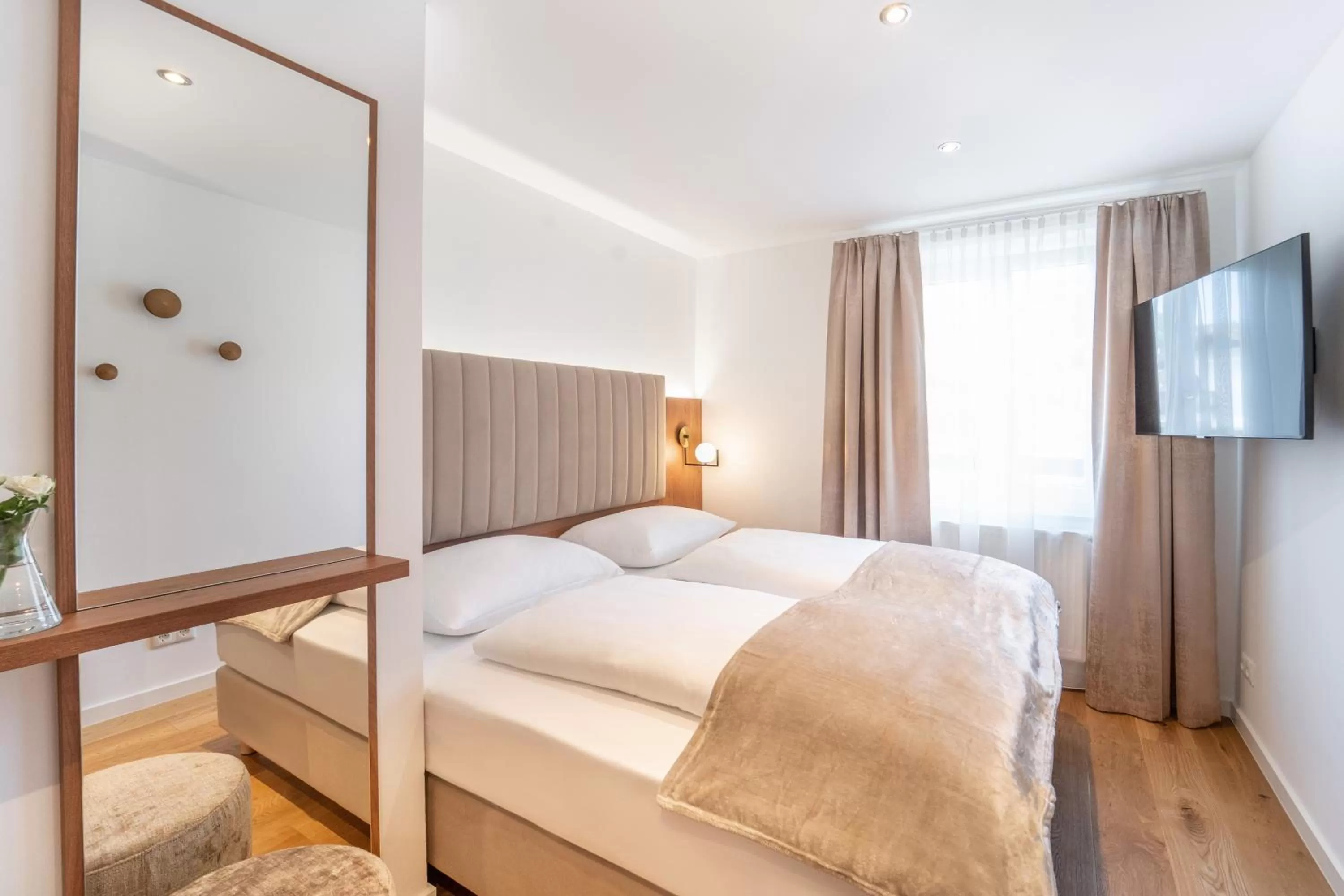 Bedroom, Bed in das mondsee