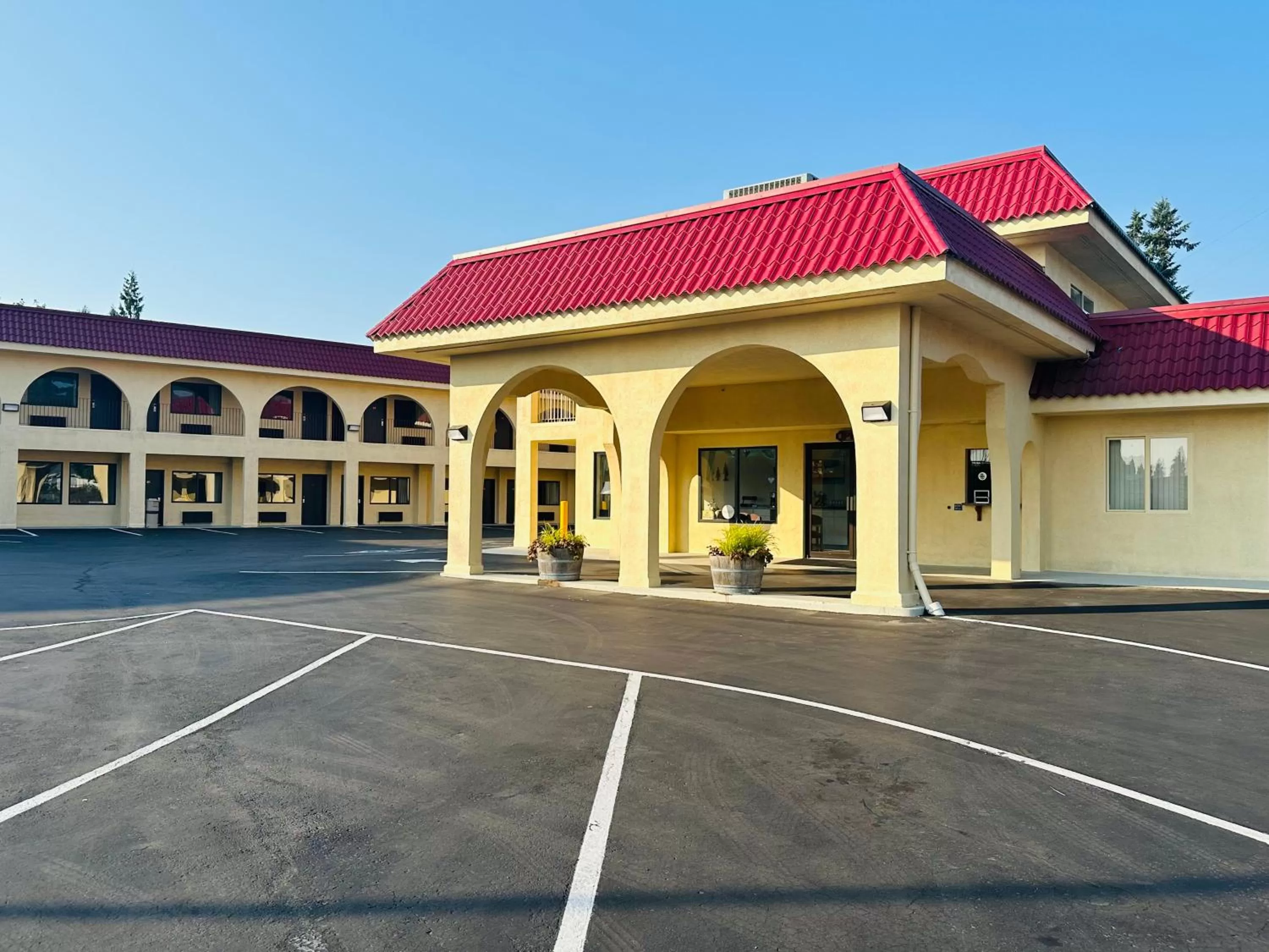 Timberland Inn & Suites