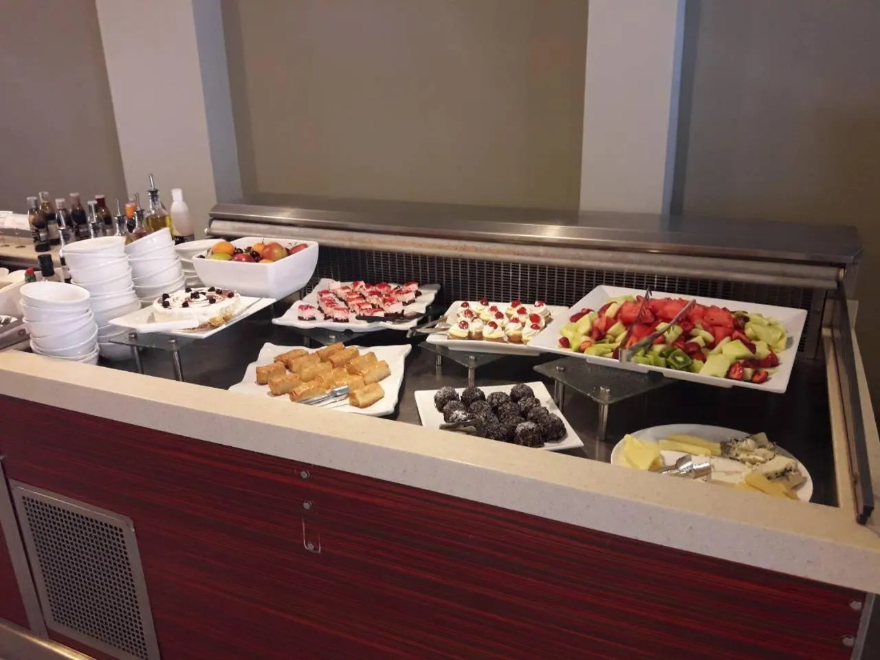 Breakfast in Flegra Palace