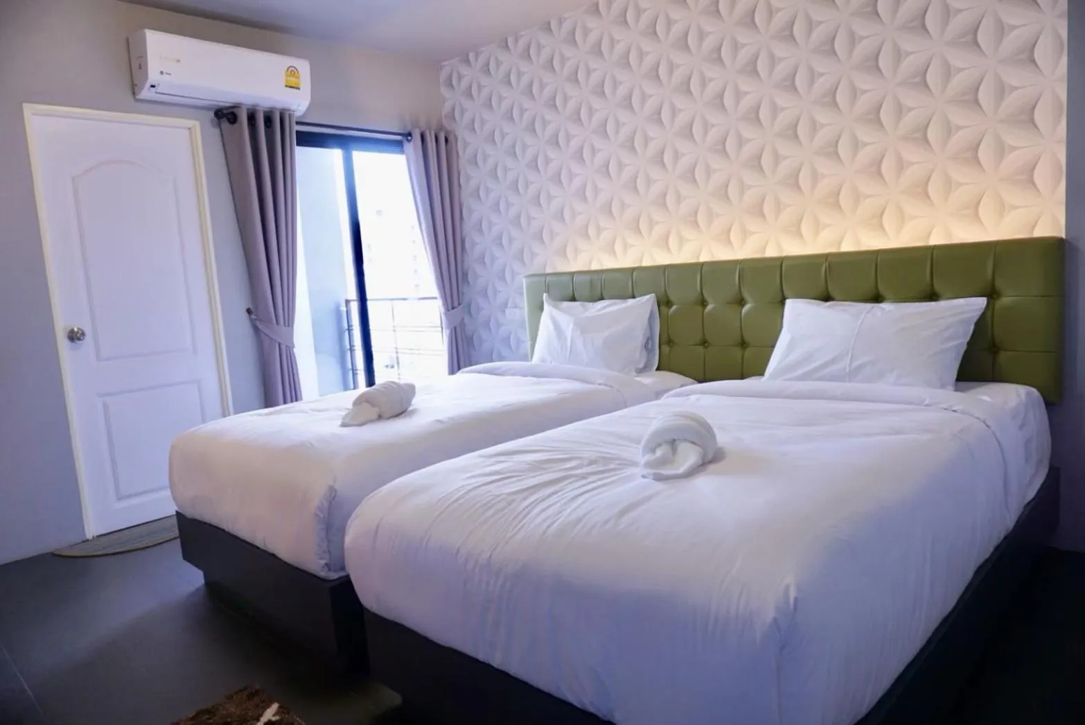 Bed in บันดารี่ ริชชี่ (Bhundaree Richy)