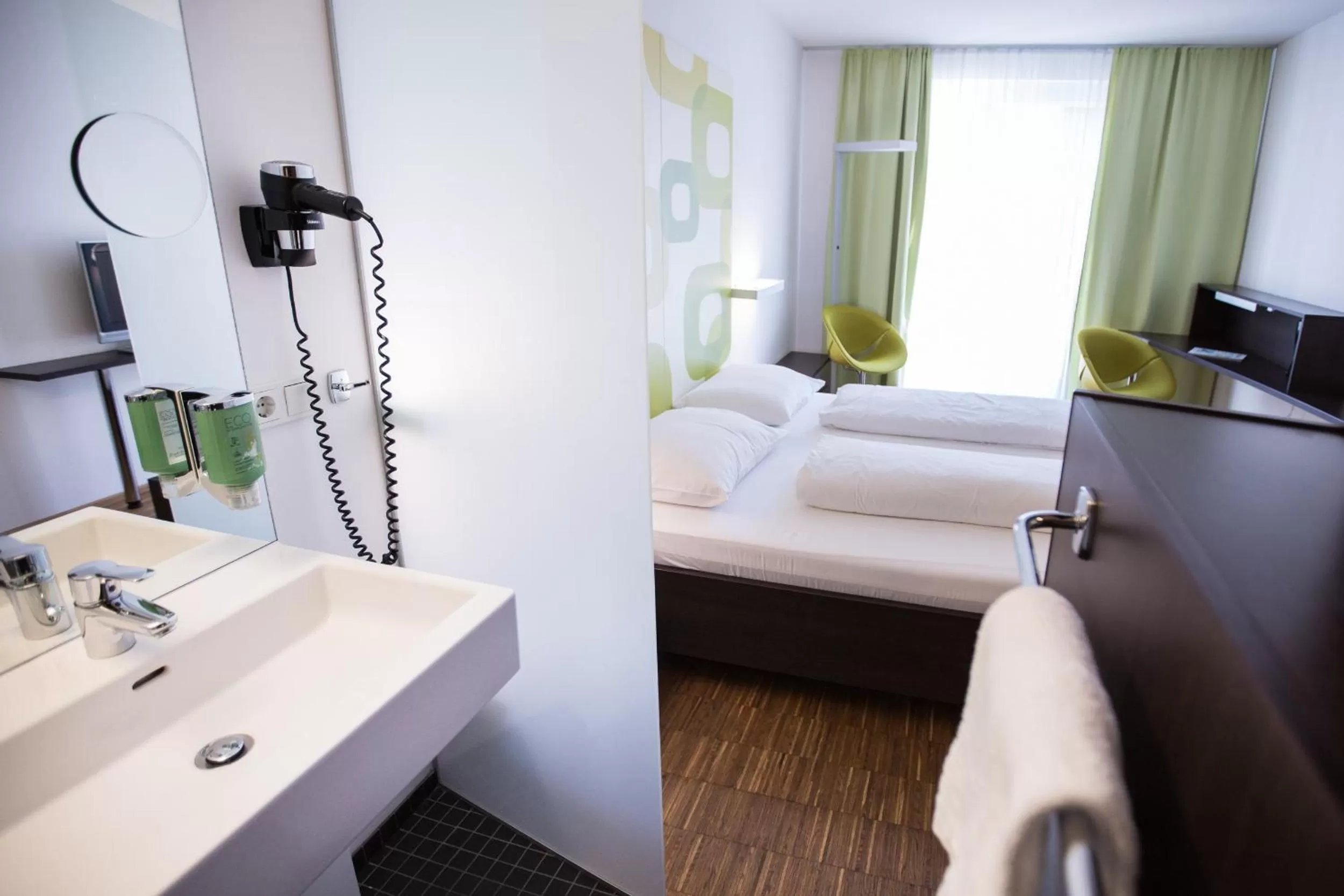 Photo of the whole room, Bed in arte Hotel Krems