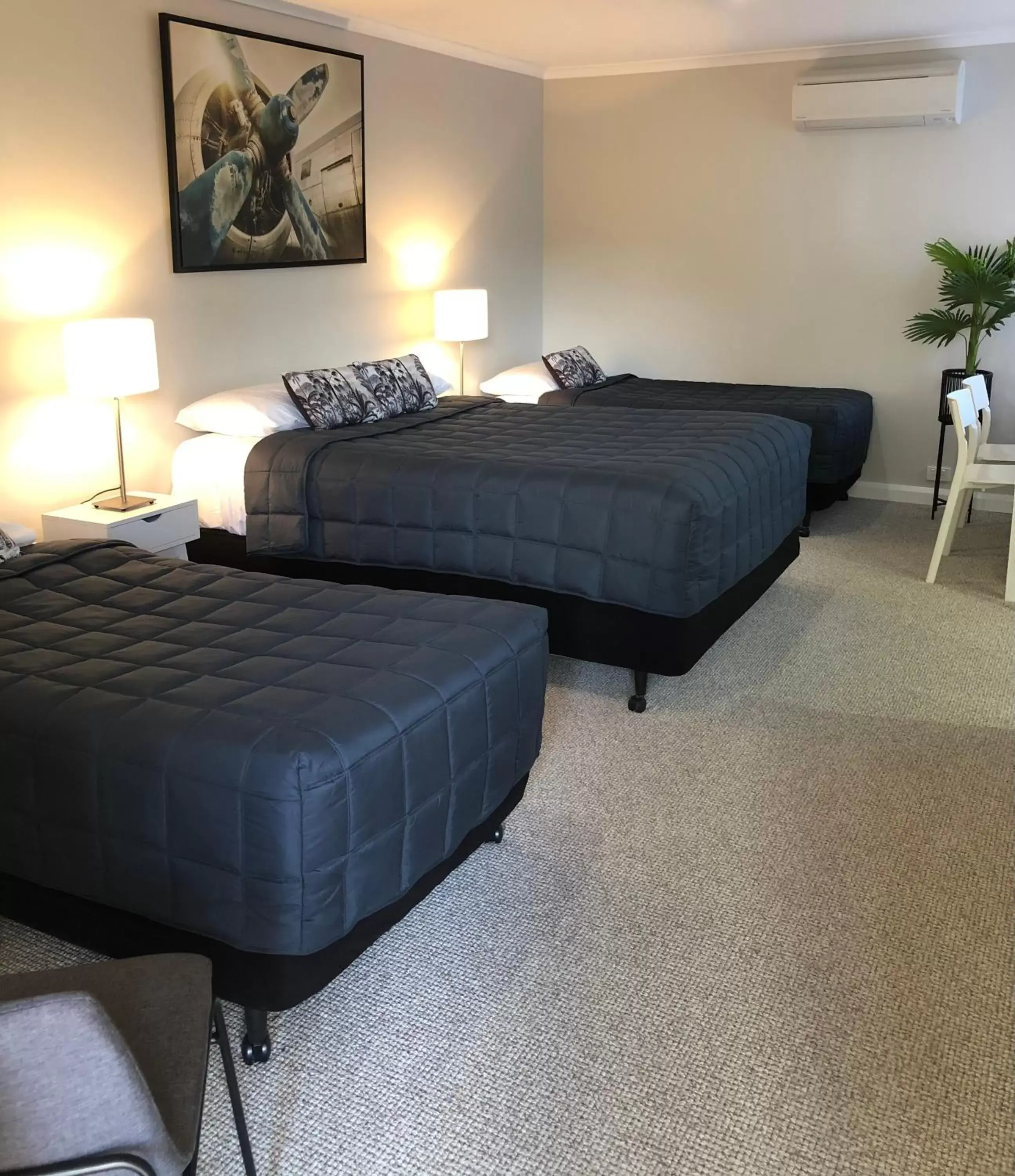 Family Room - single occupancy in Estelle Kramer Motel Family Room - single occupancy in Estelle Kramer Motel