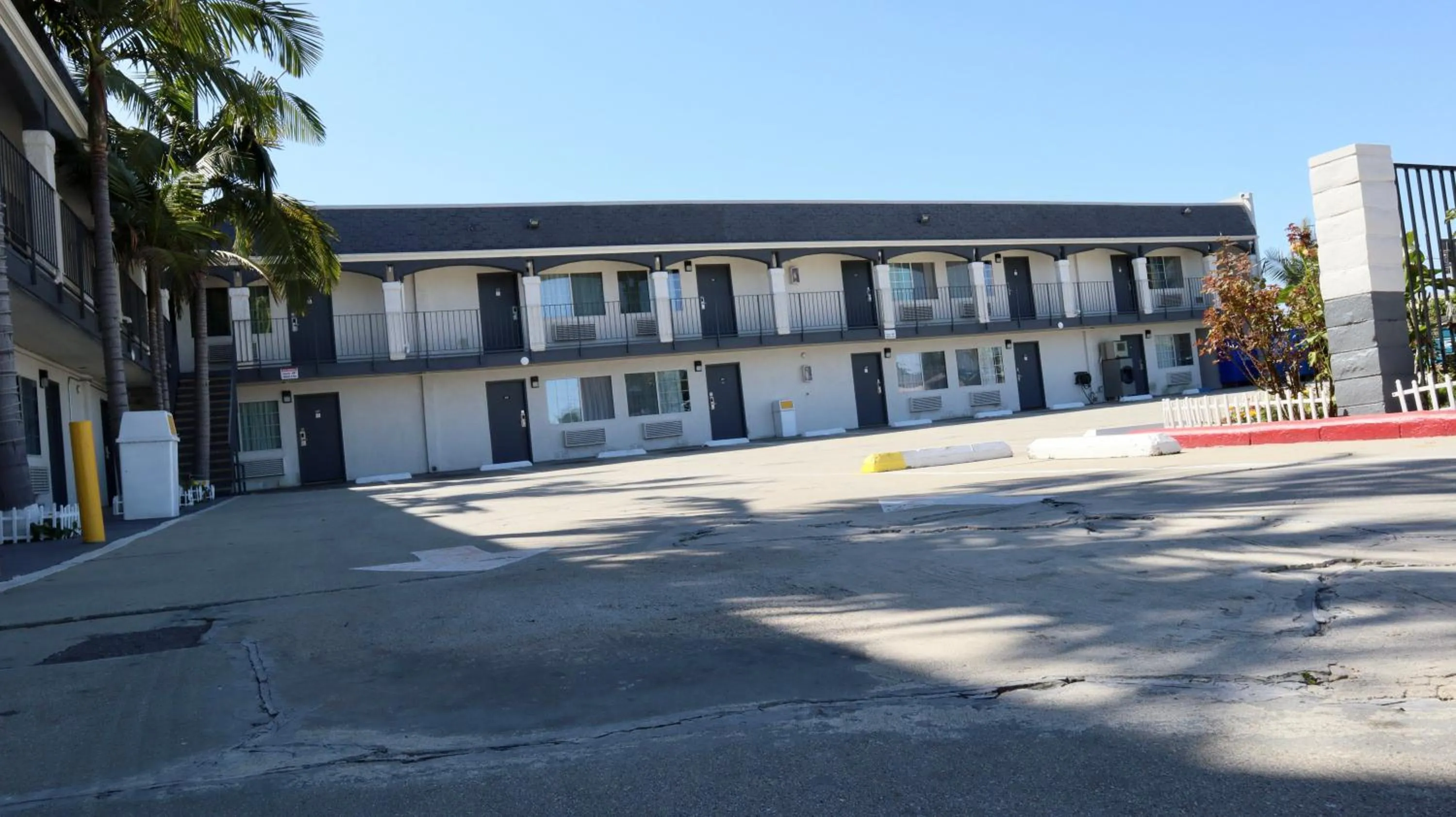 Property building in Value Inn Bellflower