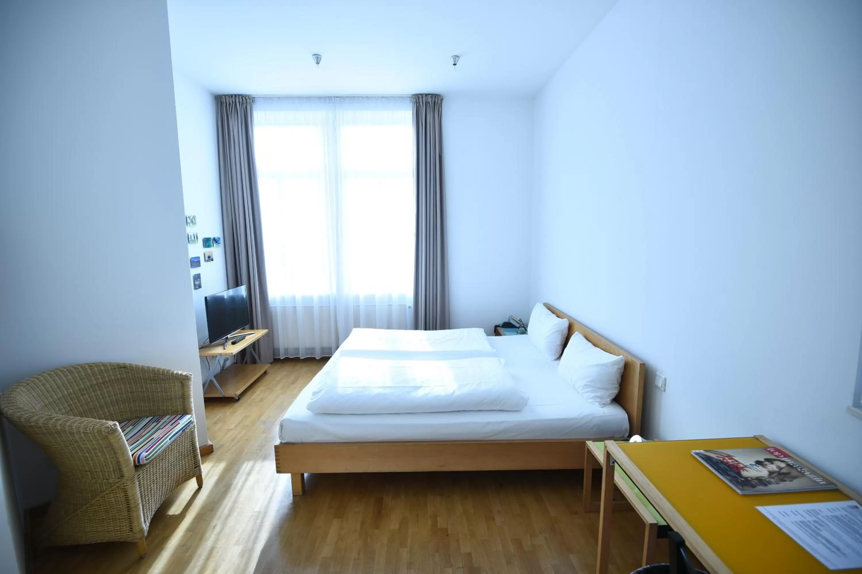 Bed in Art-Hotel Robert Mayer