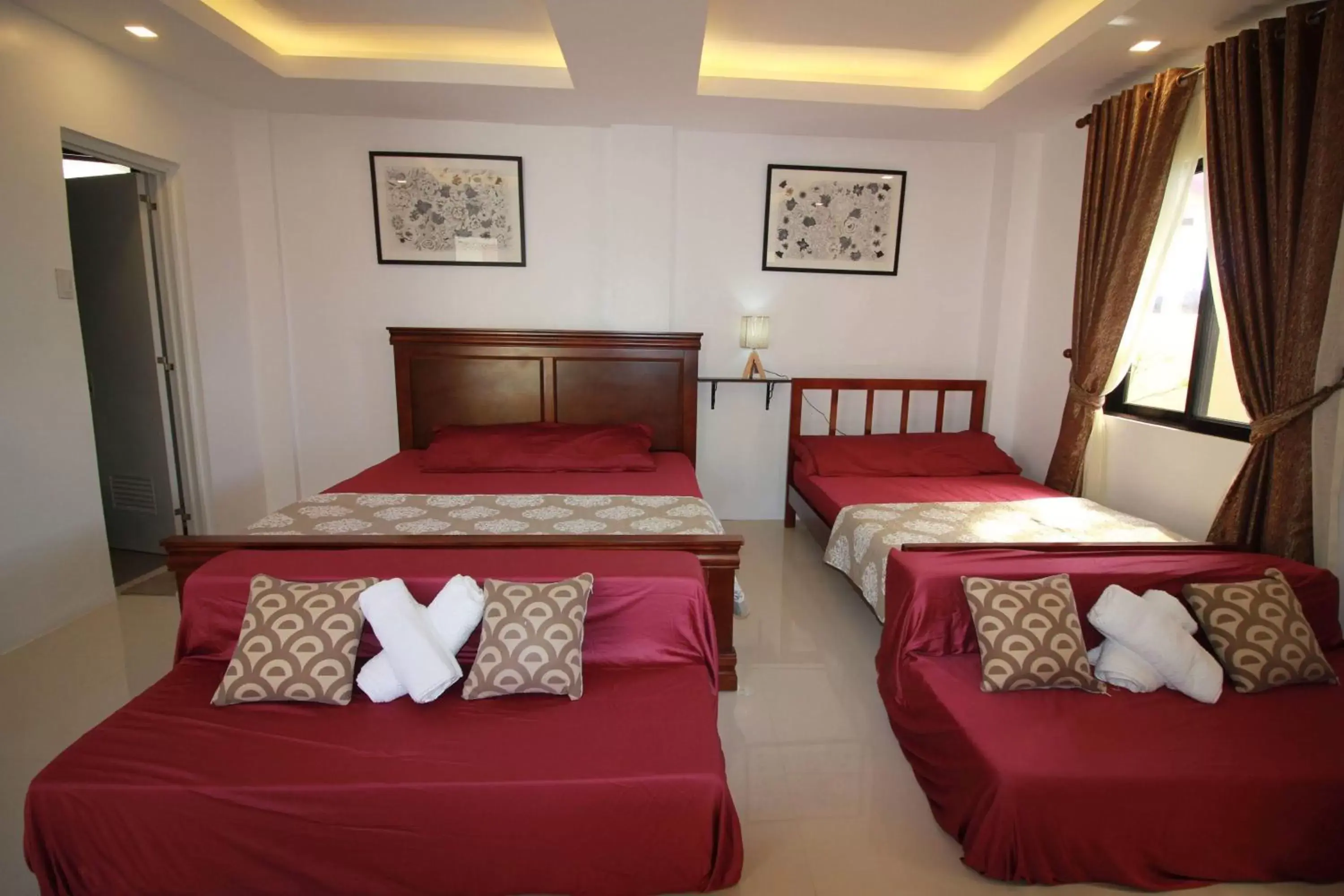 Family Room with Sea View in Melronz inn Family Room with Sea View in Melronz inn