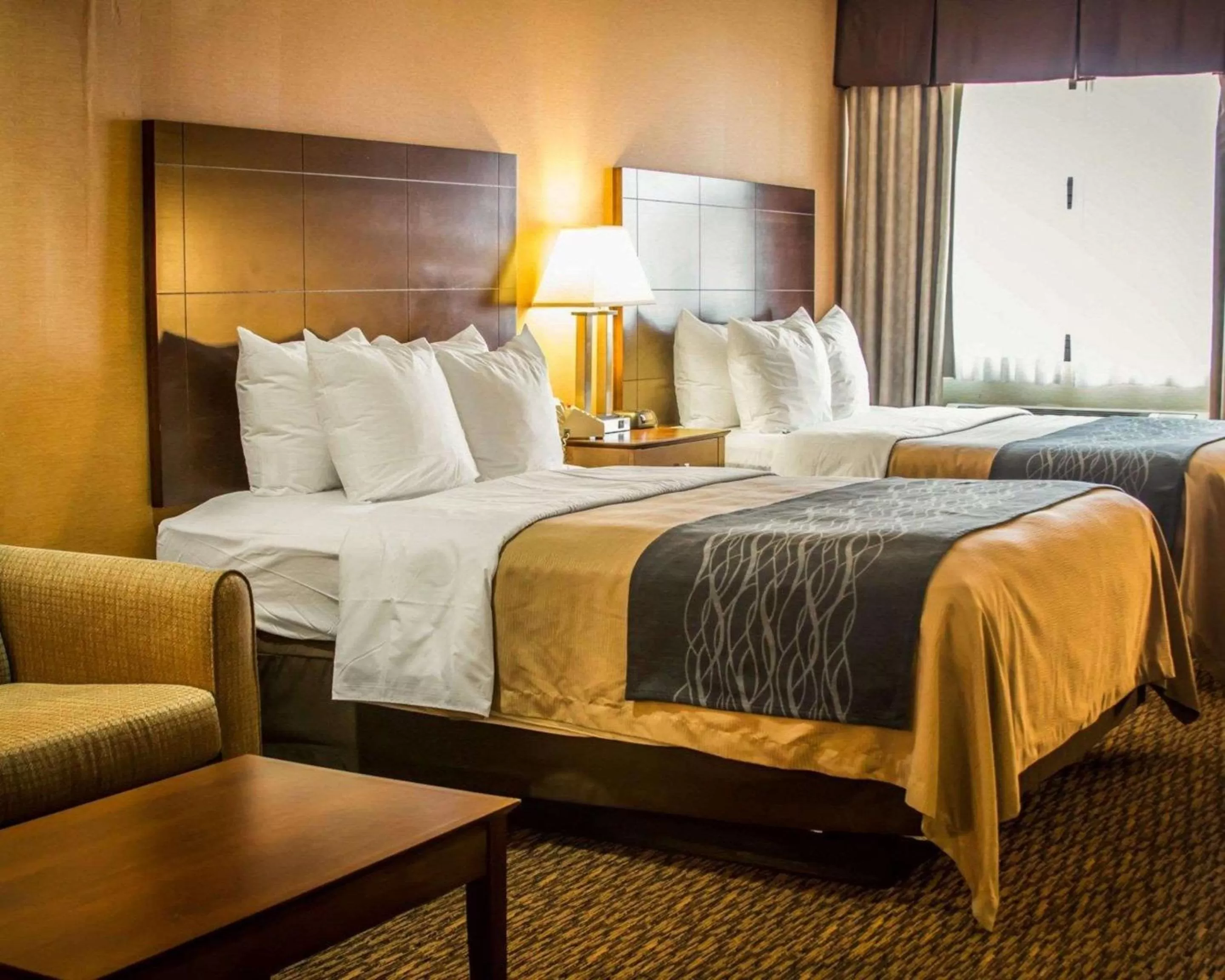 Bedroom, Bed in Quality Inn & Suites Port Huron