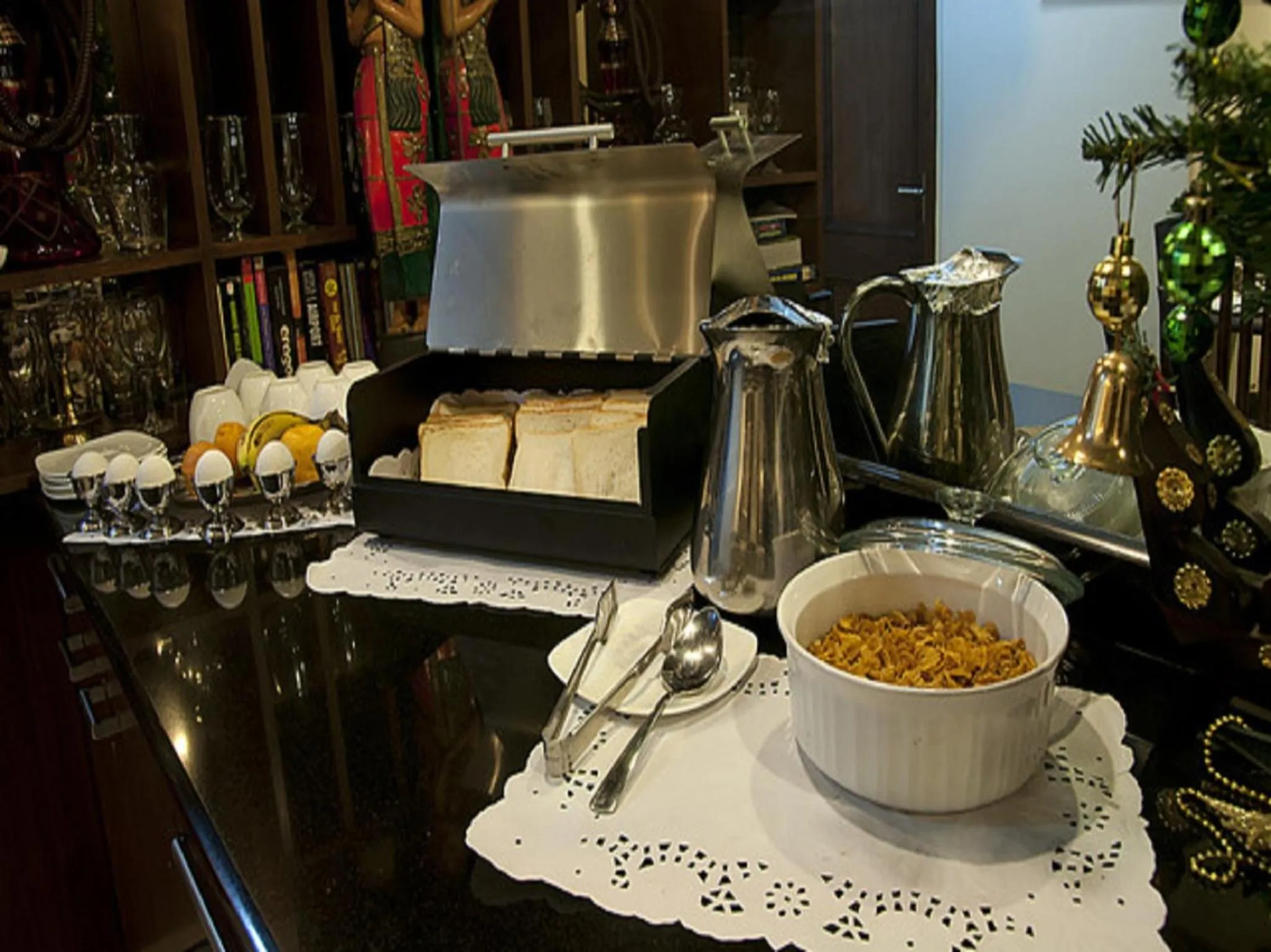 Restaurant/places to eat in Red Maple Bed & Breakfast